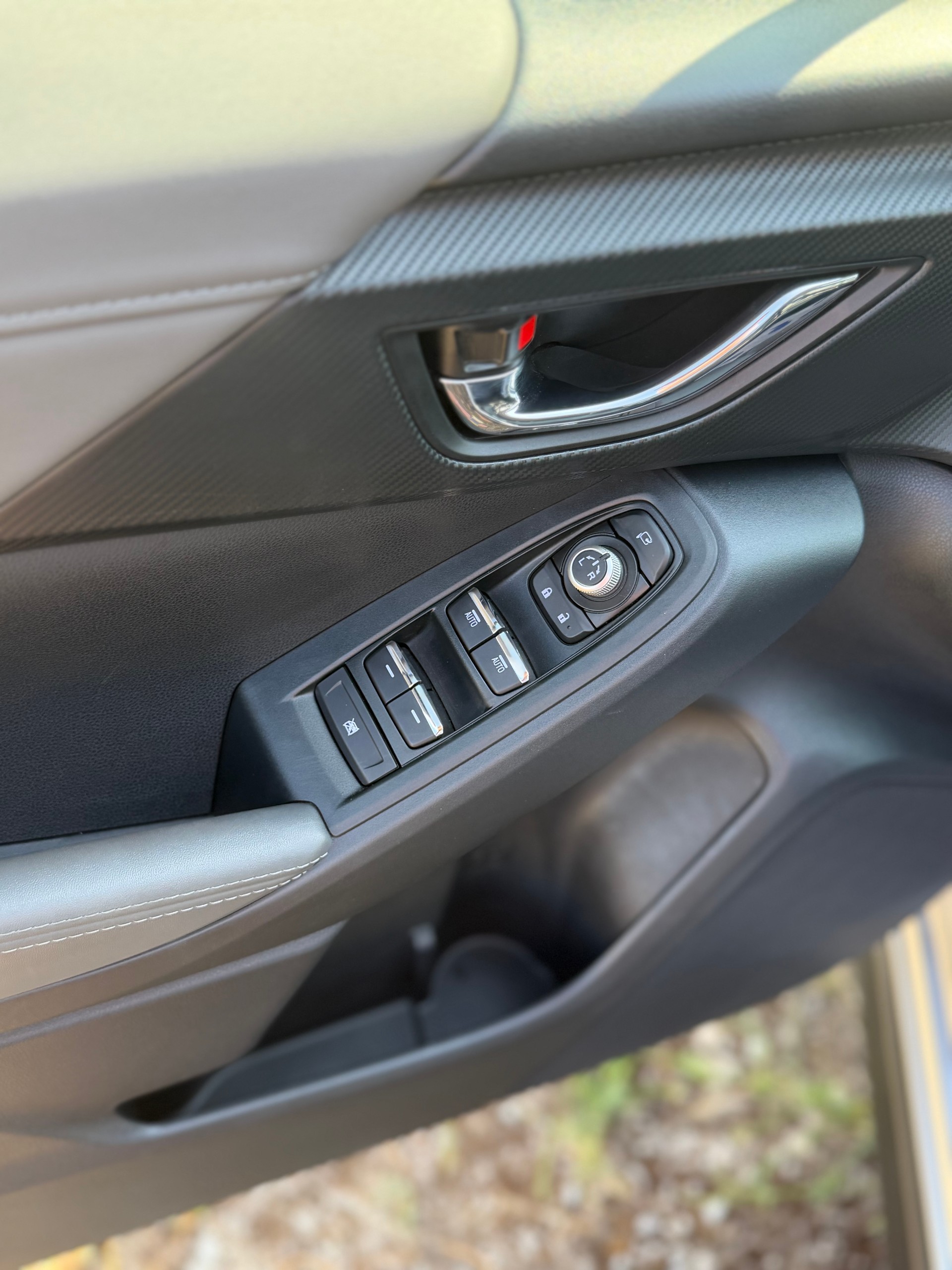 SUBARU Crosstrek 2.0 e-Boxer Luxury AWD Lineartronic-image-11
