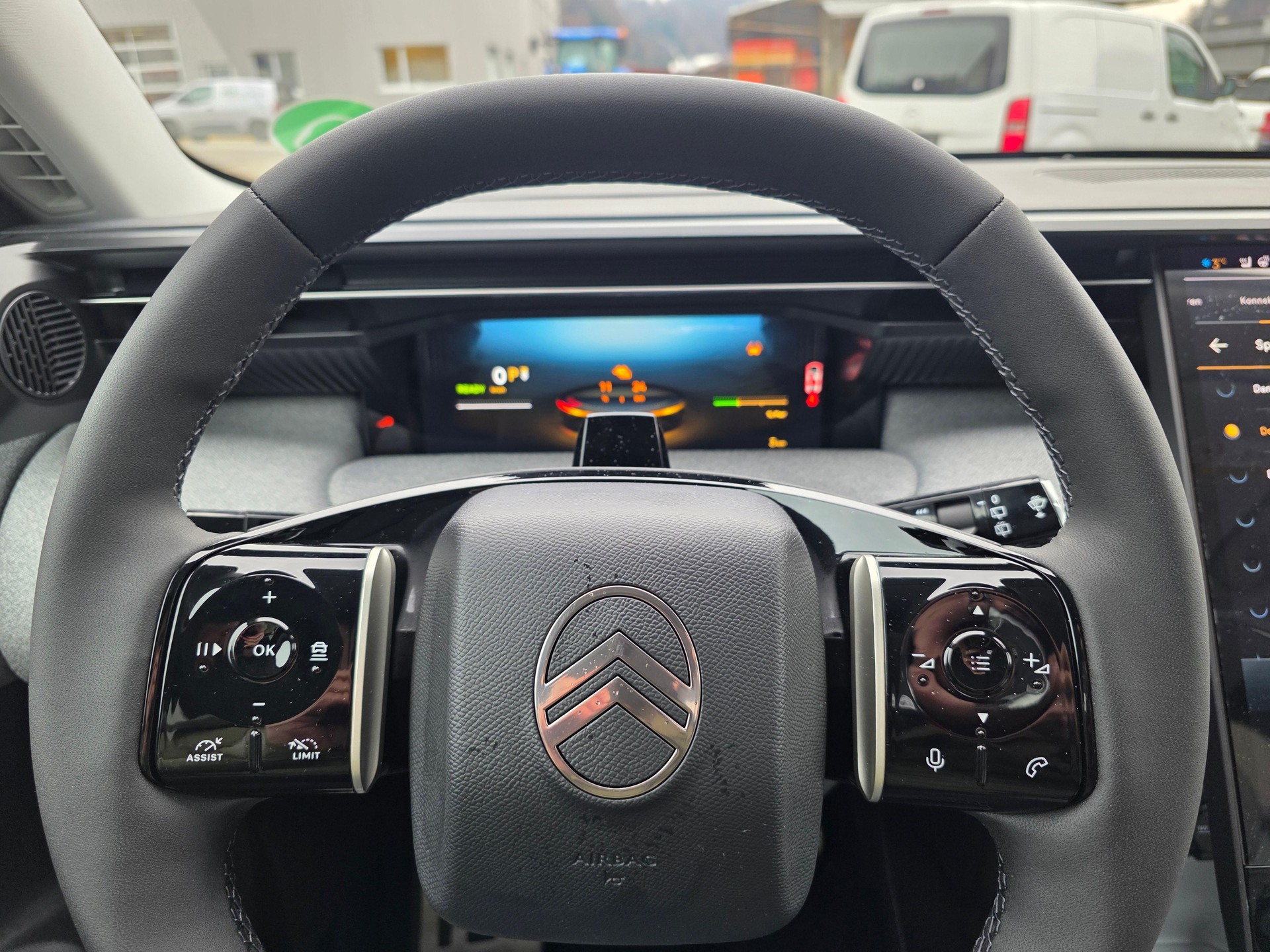 CITROEN e-C5 Aircross Max-image-12