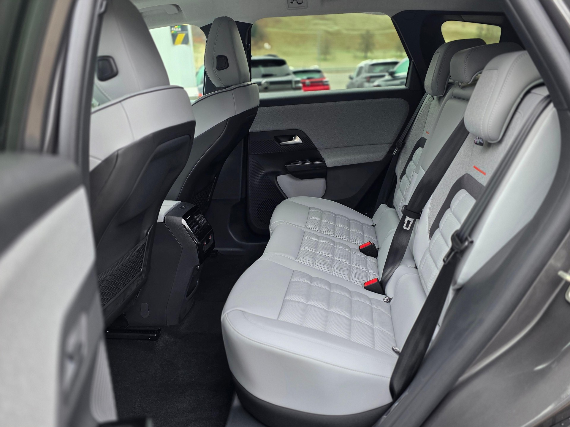 CITROEN e-C5 Aircross Max-image-9
