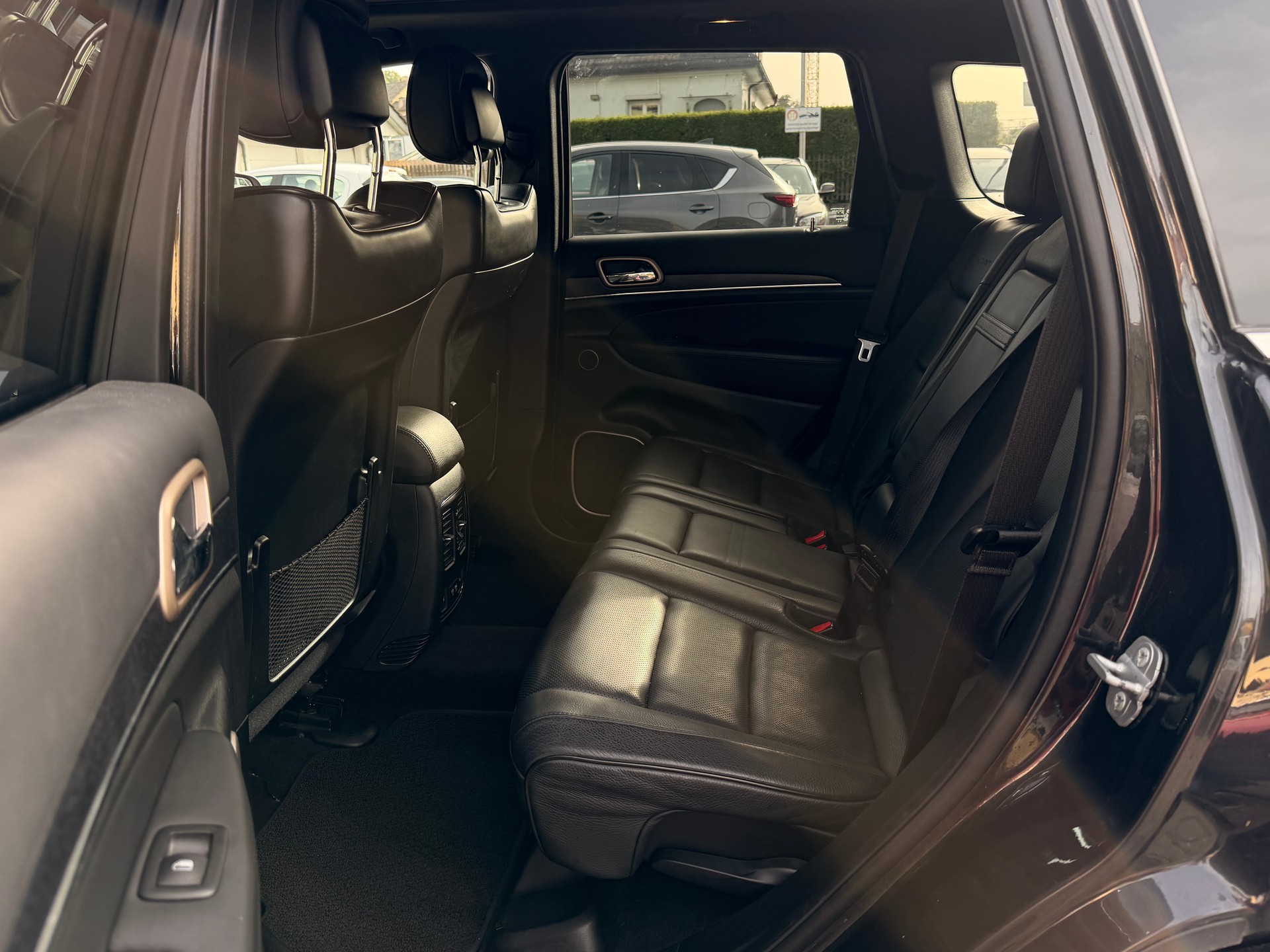 JEEP Grand Cherokee 3.0 CRD Summit Automatic-image-19