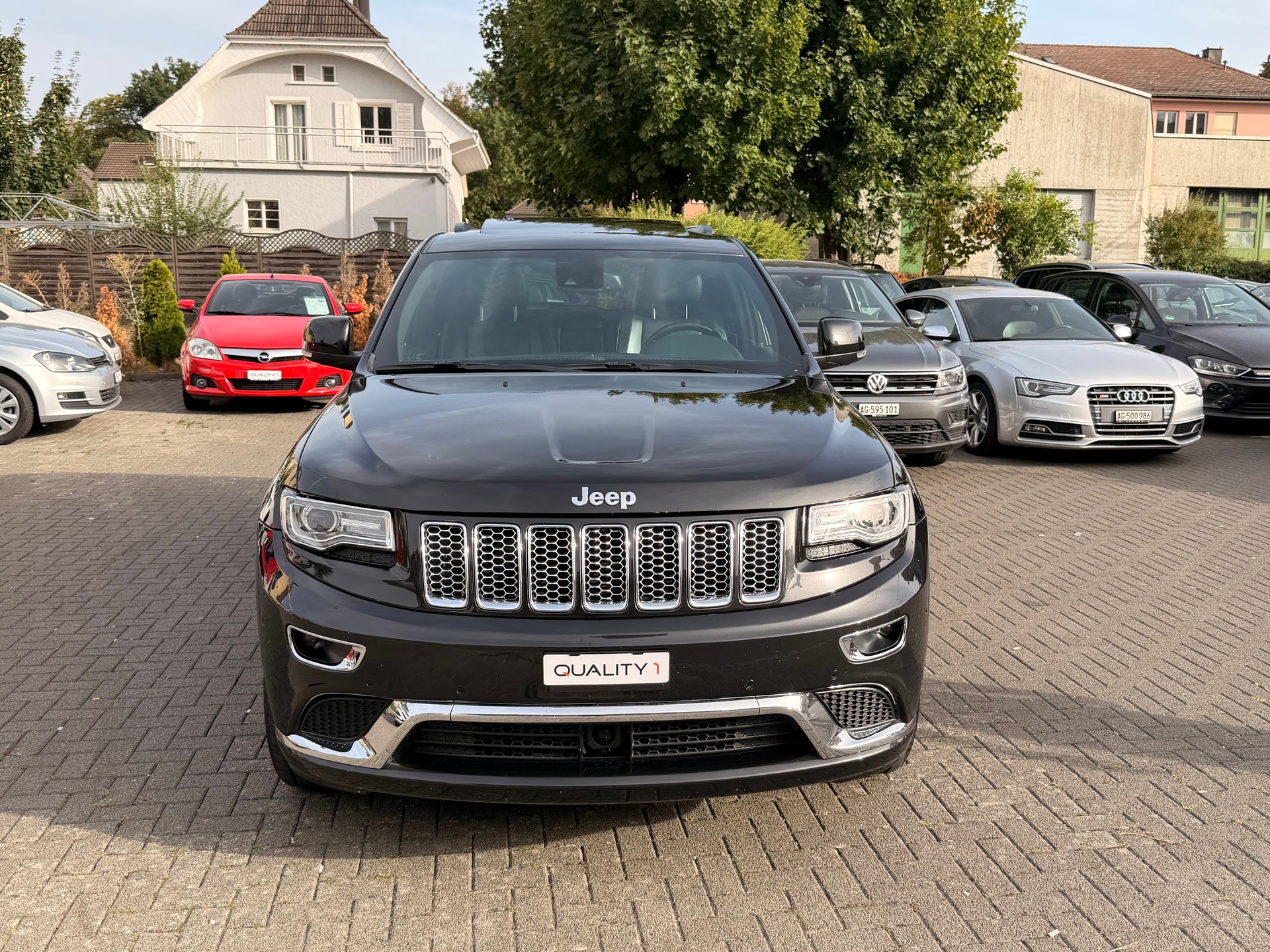 JEEP Grand Cherokee 3.0 CRD Summit Automatic-image-1