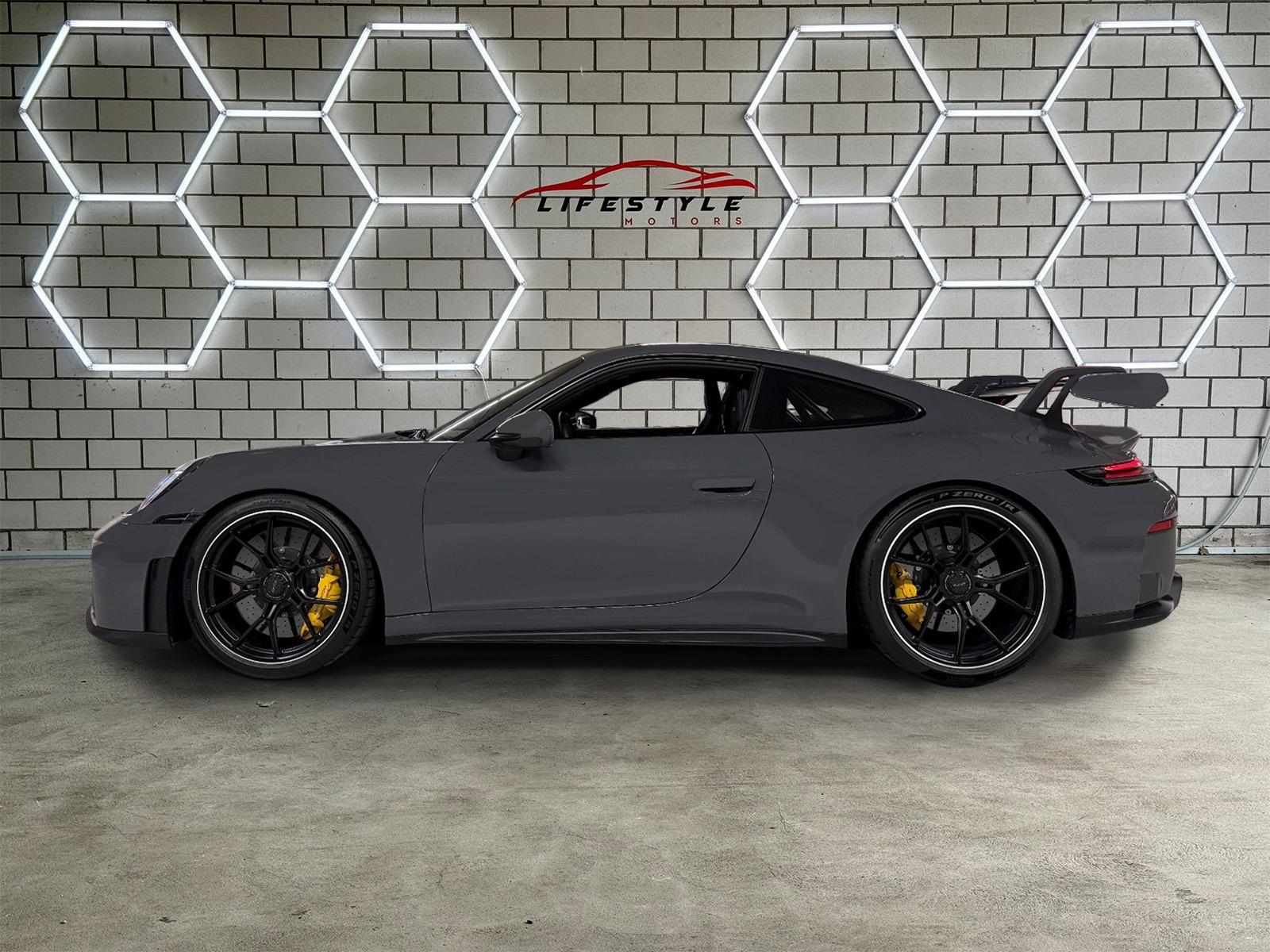 PORSCHE 911 Carrera GT3 PDK-image-1