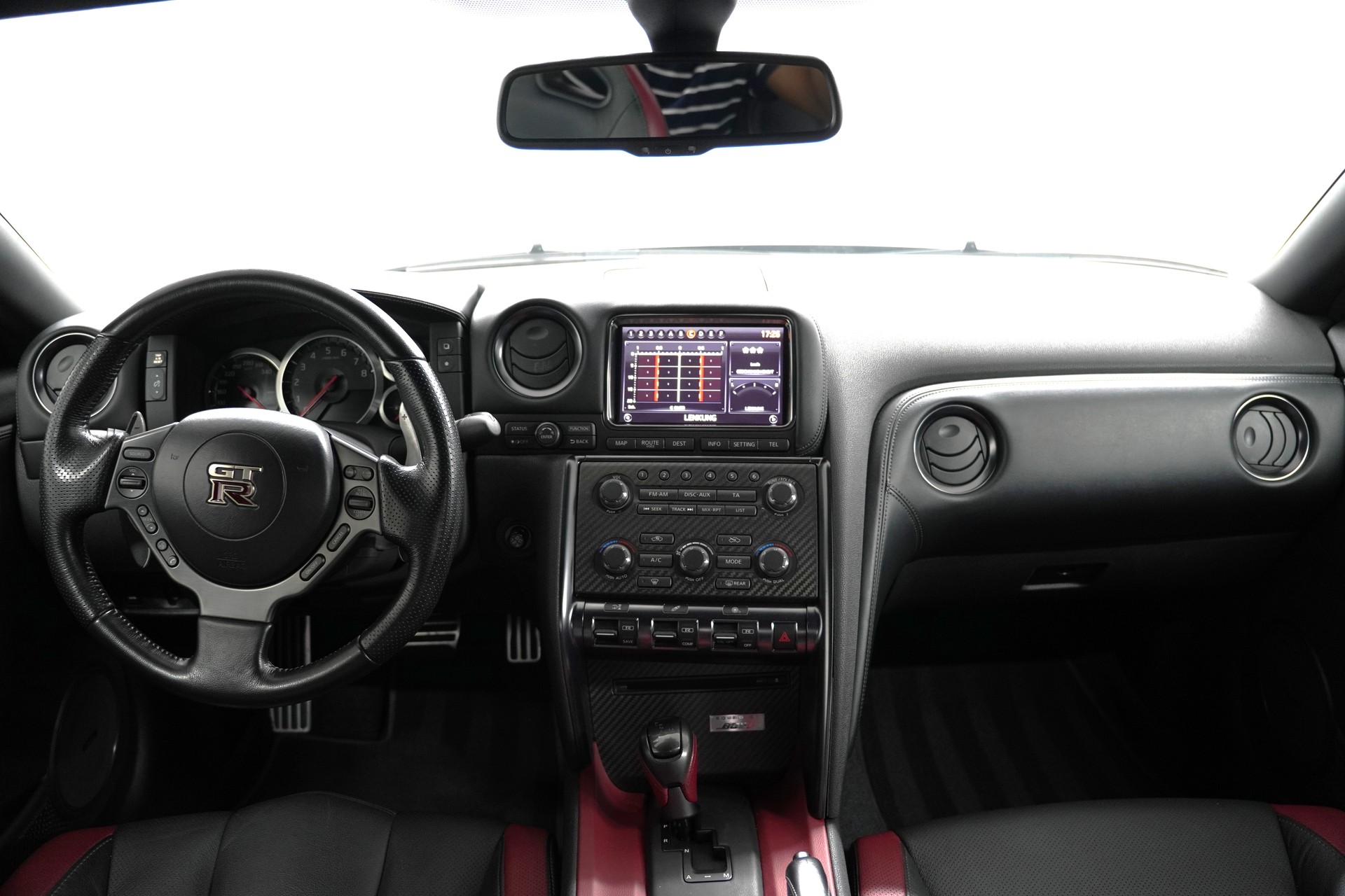 NISSAN GT-R 3.8 V6 Biturbo Premium Edition-image-9