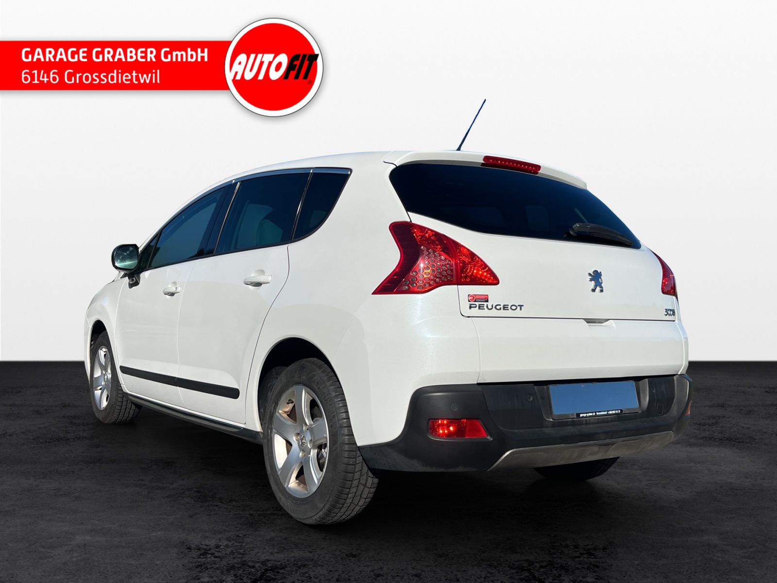 PEUGEOT 3008 1.6 16V T Platinum-image-2