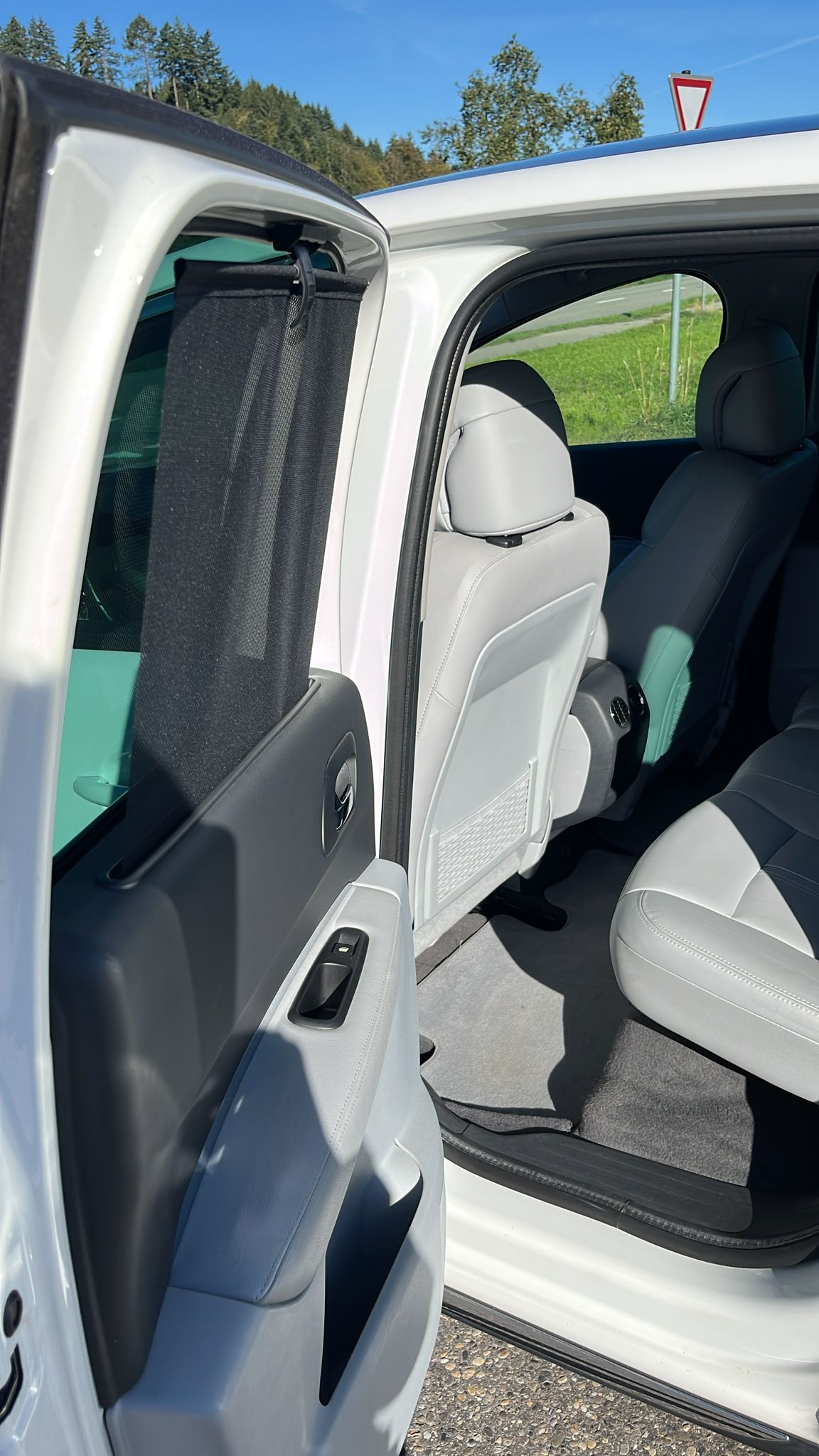 PEUGEOT 3008 1.6 16V T Platinum-image-12