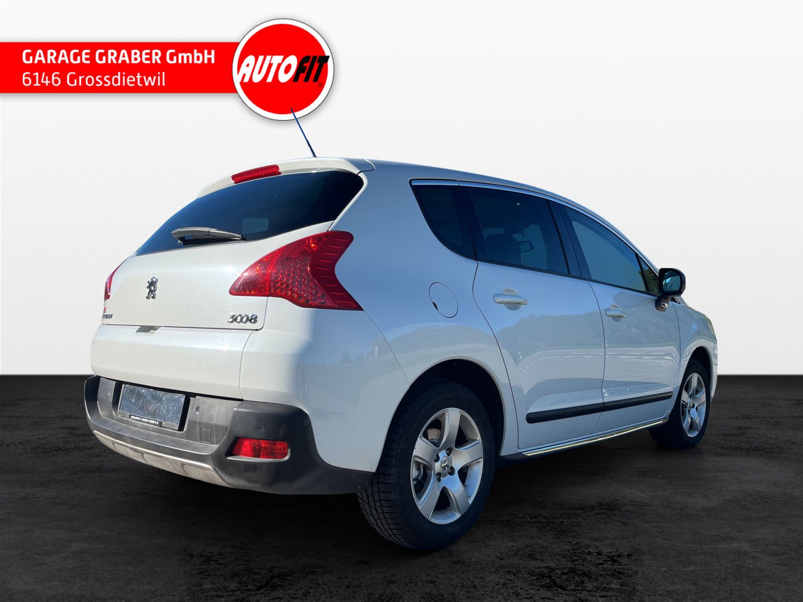 PEUGEOT 3008 1.6 16V T Platinum-image-4