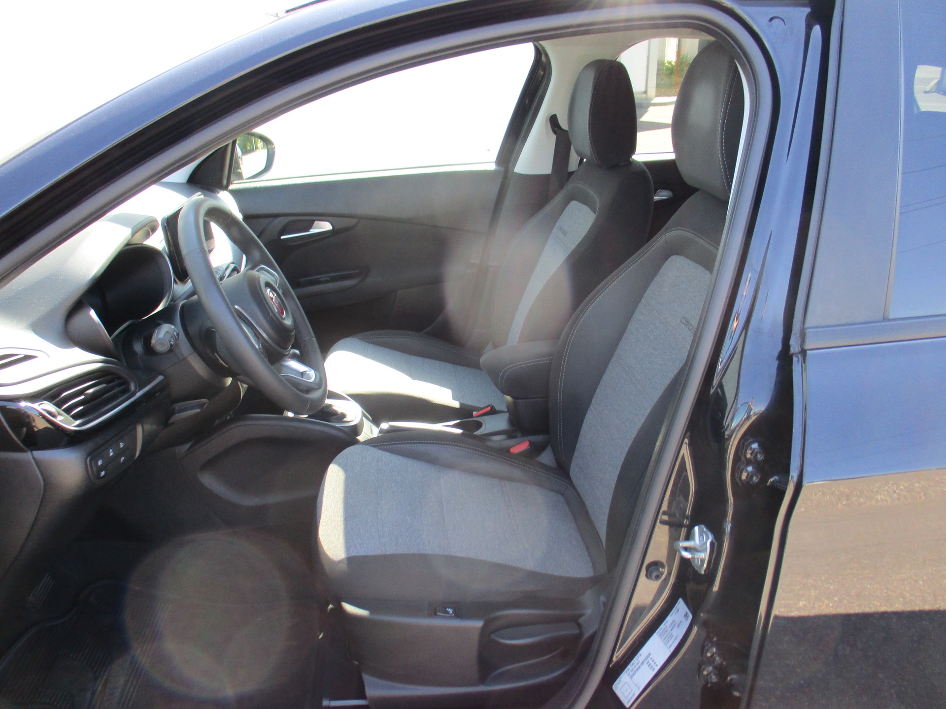 FIAT Tipo SW 1.5 MHEV Cross (Kombi)-image-7