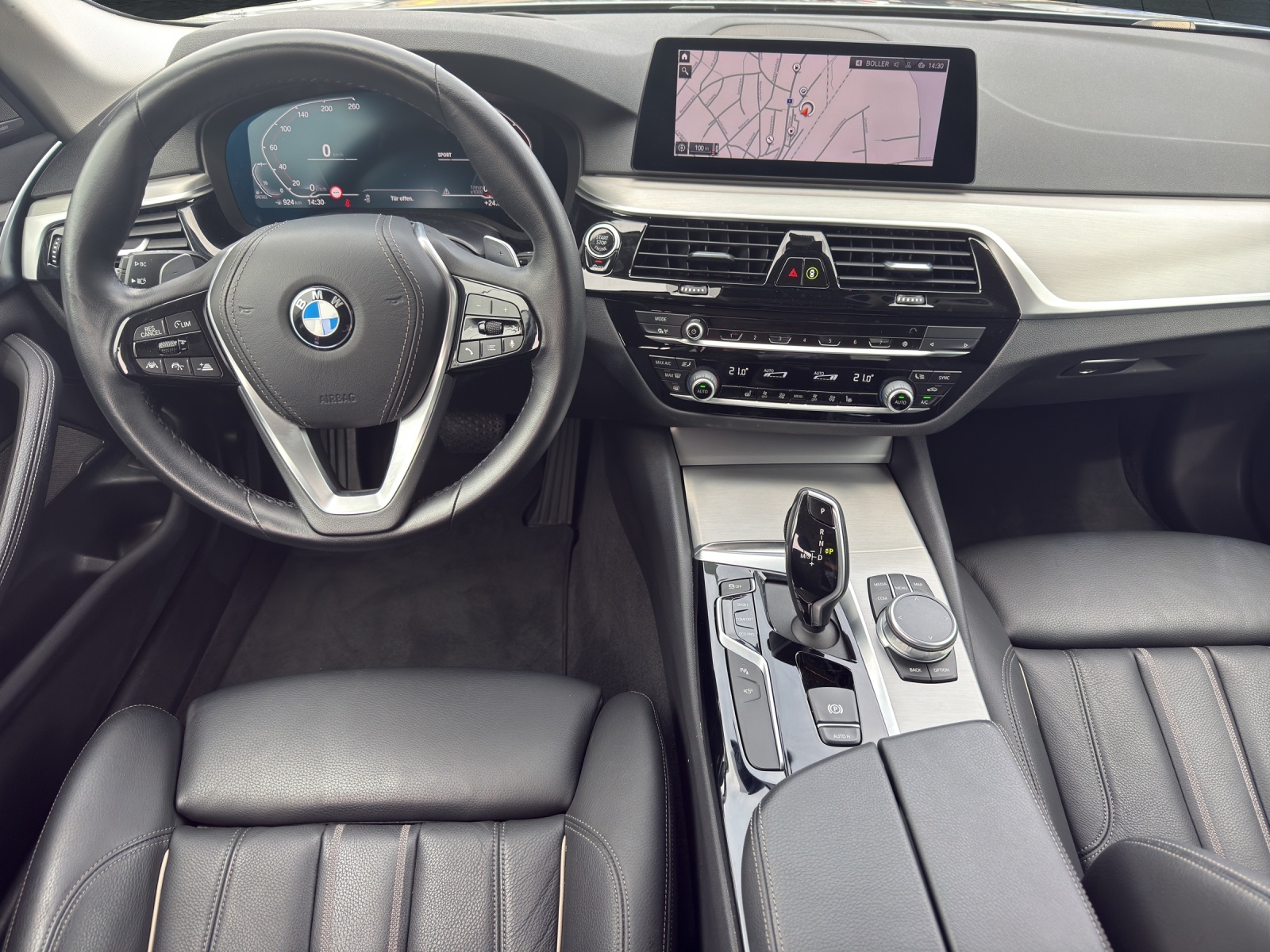 BMW 520d xDrive Touring SPORT LINE-image-9