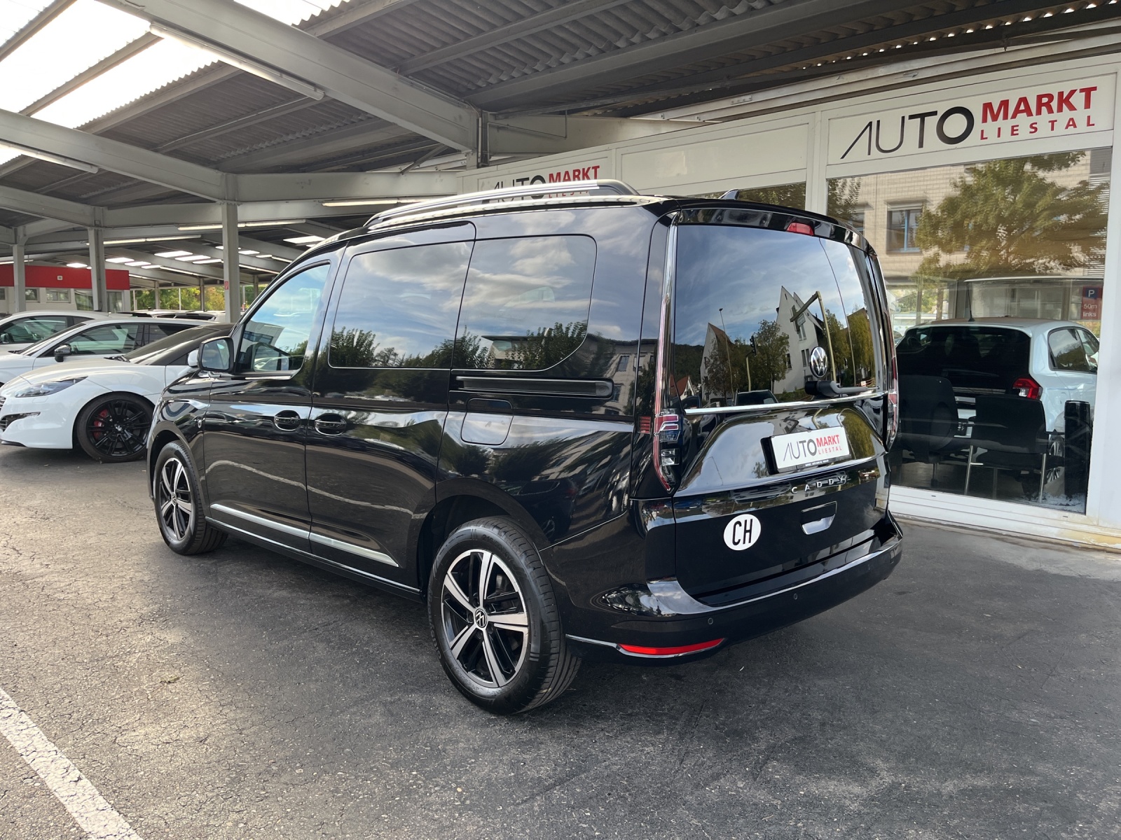 VW Caddy 1.5 TSI Style DSG-showroom-element-2