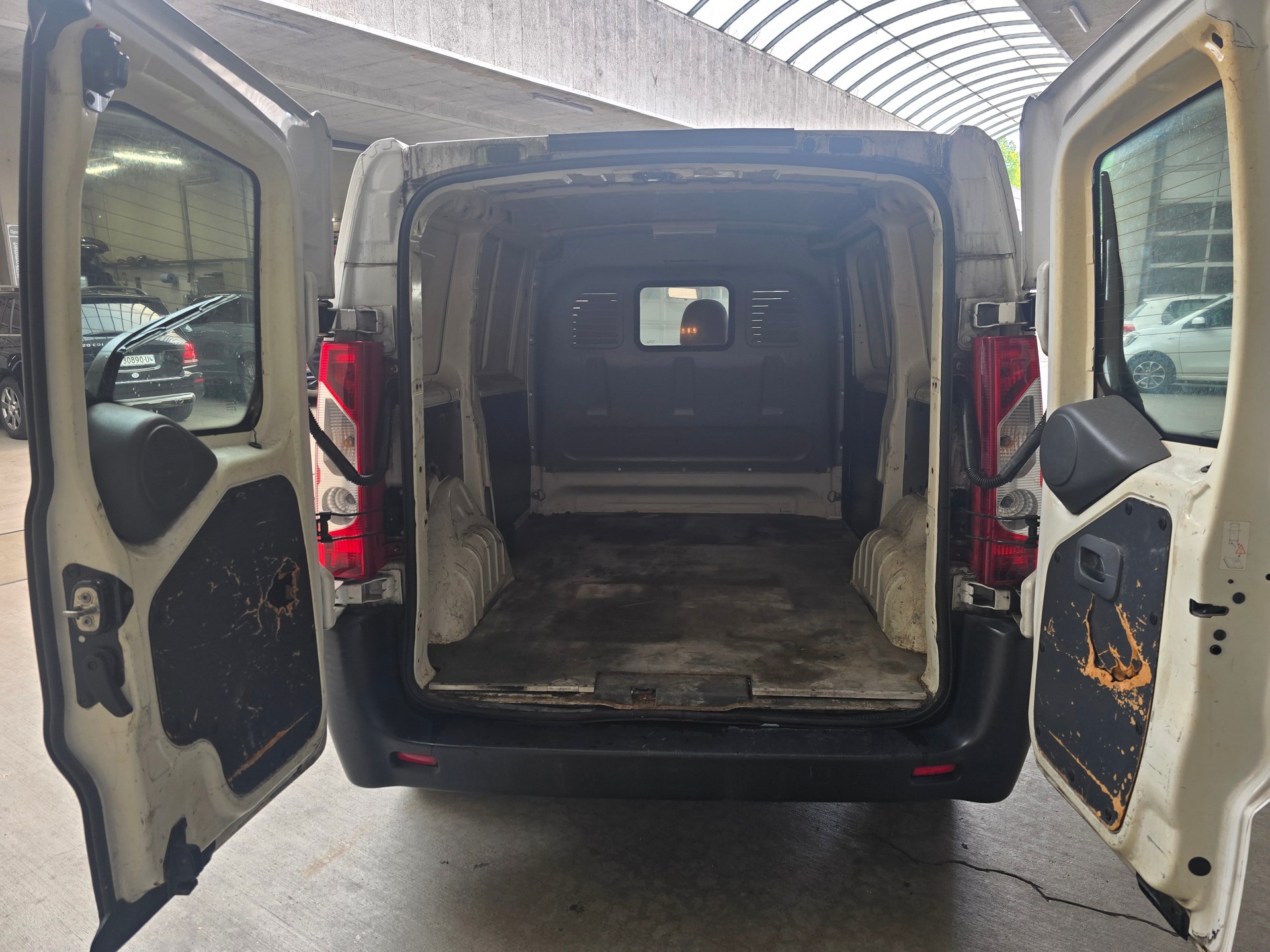 CITROEN 2.0 HDi 164-image-6