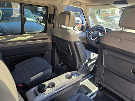 VW Multivan 1.5eHyb Style 4M-image-12