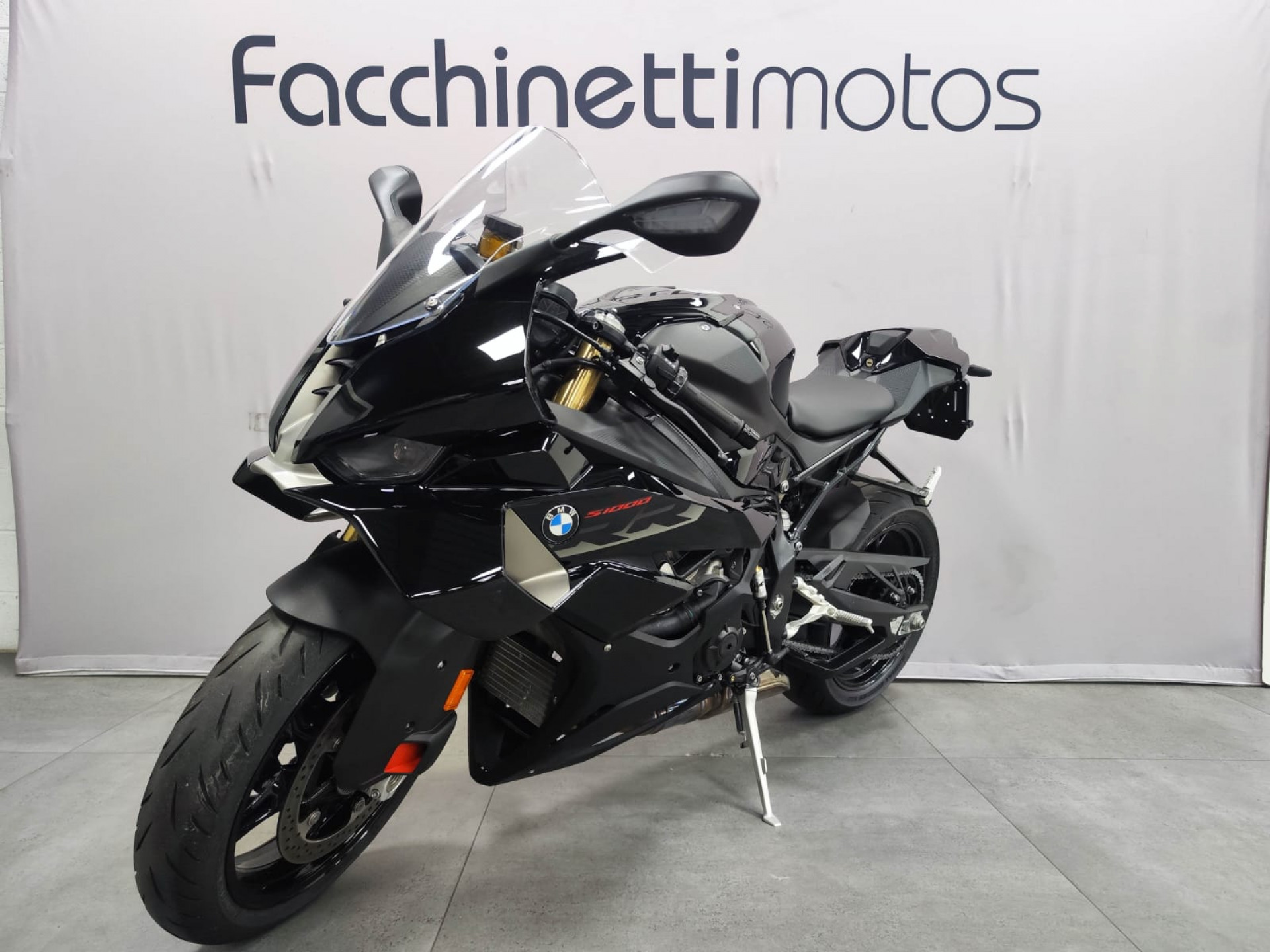 BMW S 1000 RR Offre Facchinetti Deal -1500chf deja déduit-showroom-element-2
