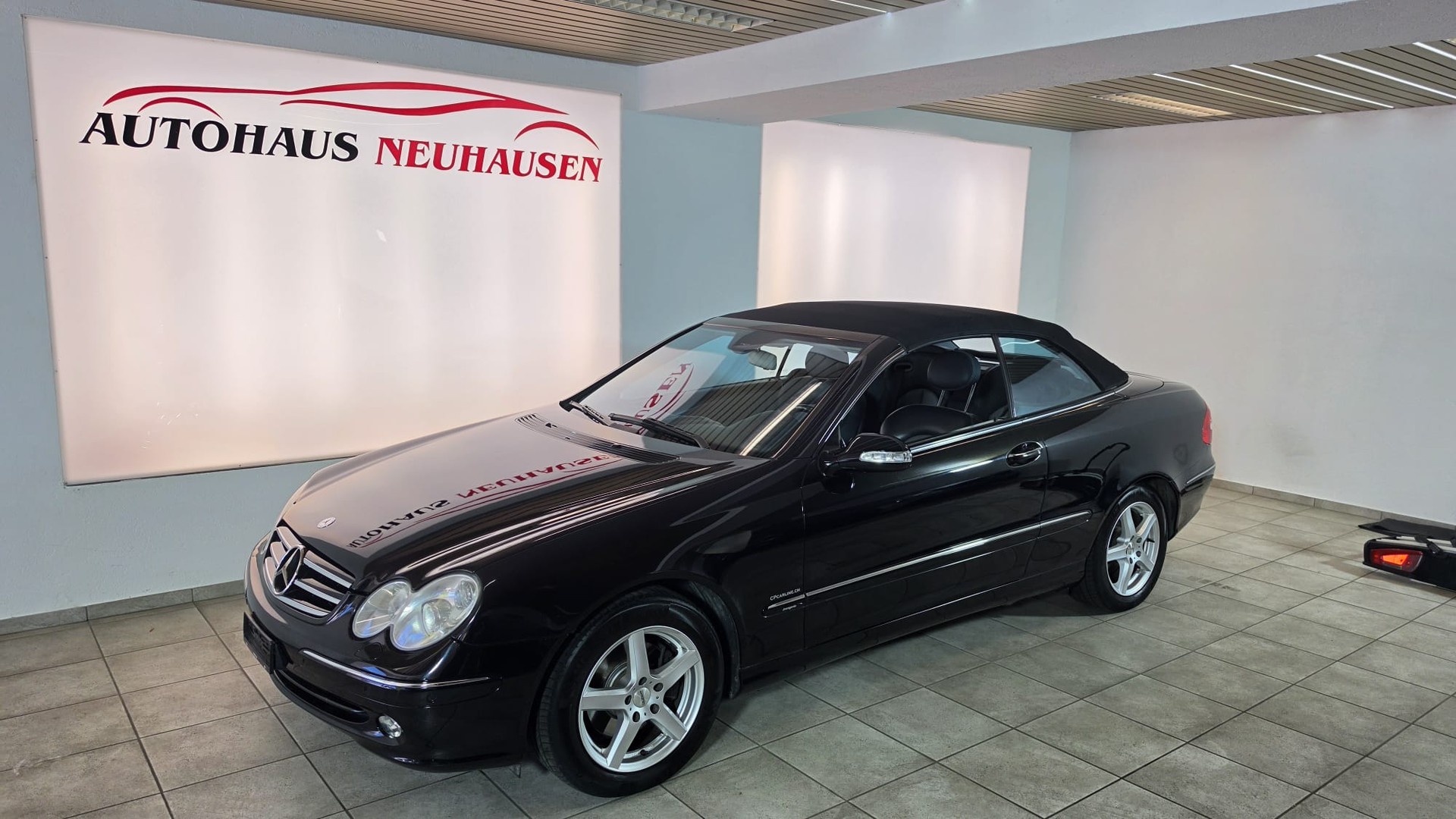 MERCEDES-BENZ CLK 320 Avantgarde Automatic, Schweizer Fahrzeug, MFK im Mai 2026 gemacht, Getriebe wurde erneuert knapp 1000km alt. AHK-image-0