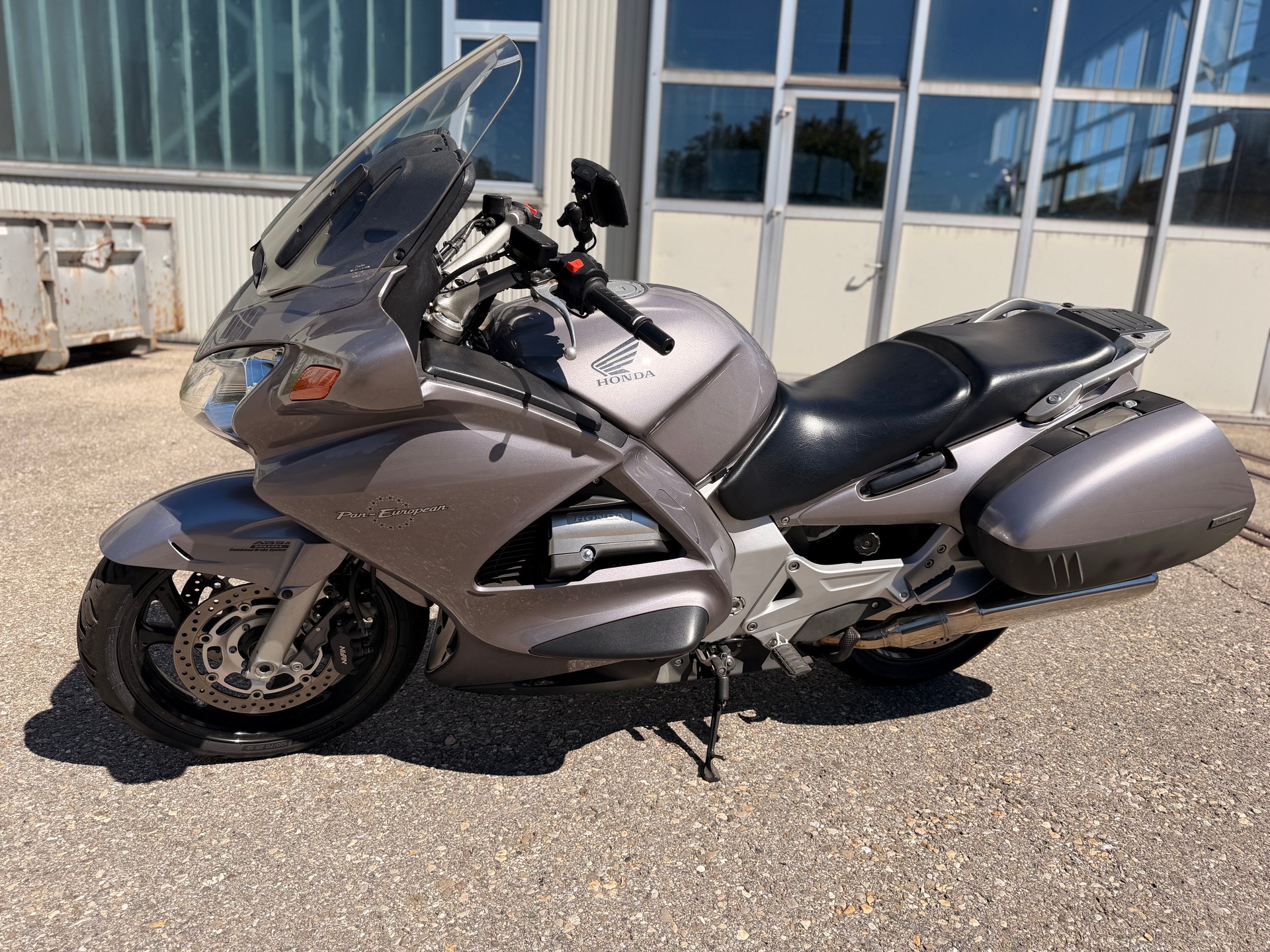 HONDA ST 1300 ABS Pan-European-image-5