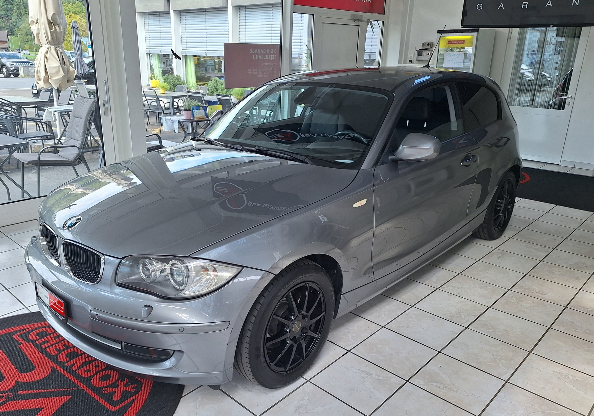 BMW 118i Steptronic-image-4