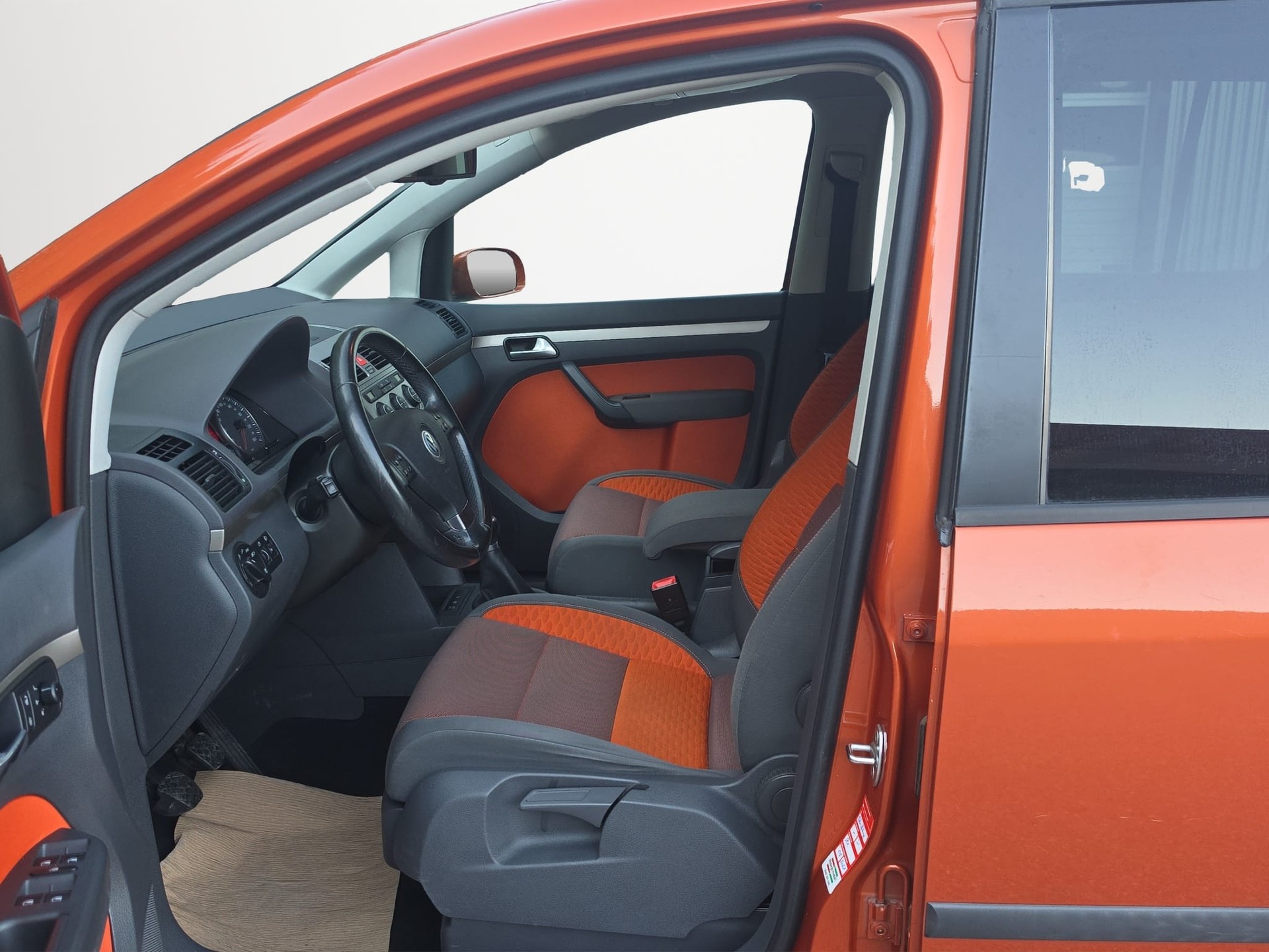 VW CrossTouran 1.4 TSI-image-7