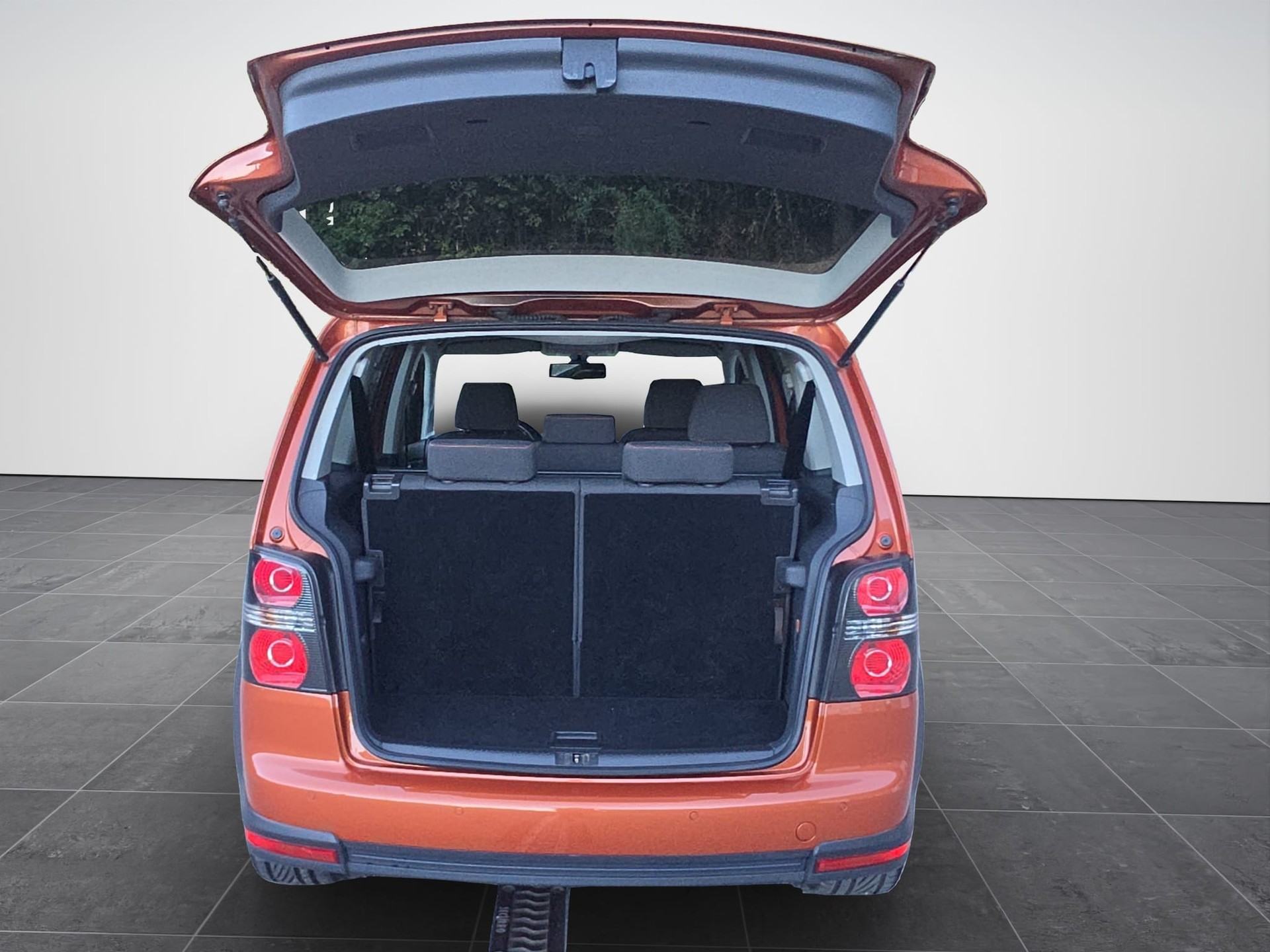 VW CrossTouran 1.4 TSI-image-11