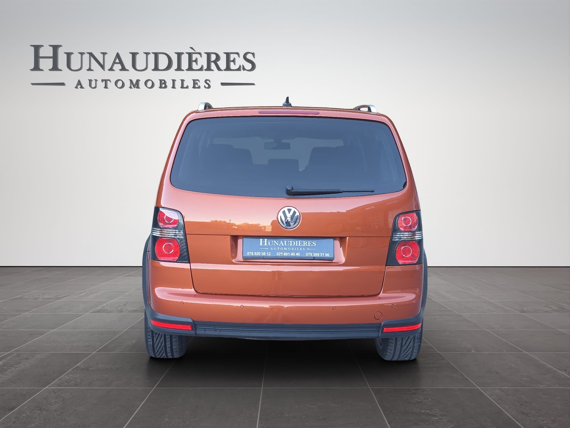 VW CrossTouran 1.4 TSI-image-6