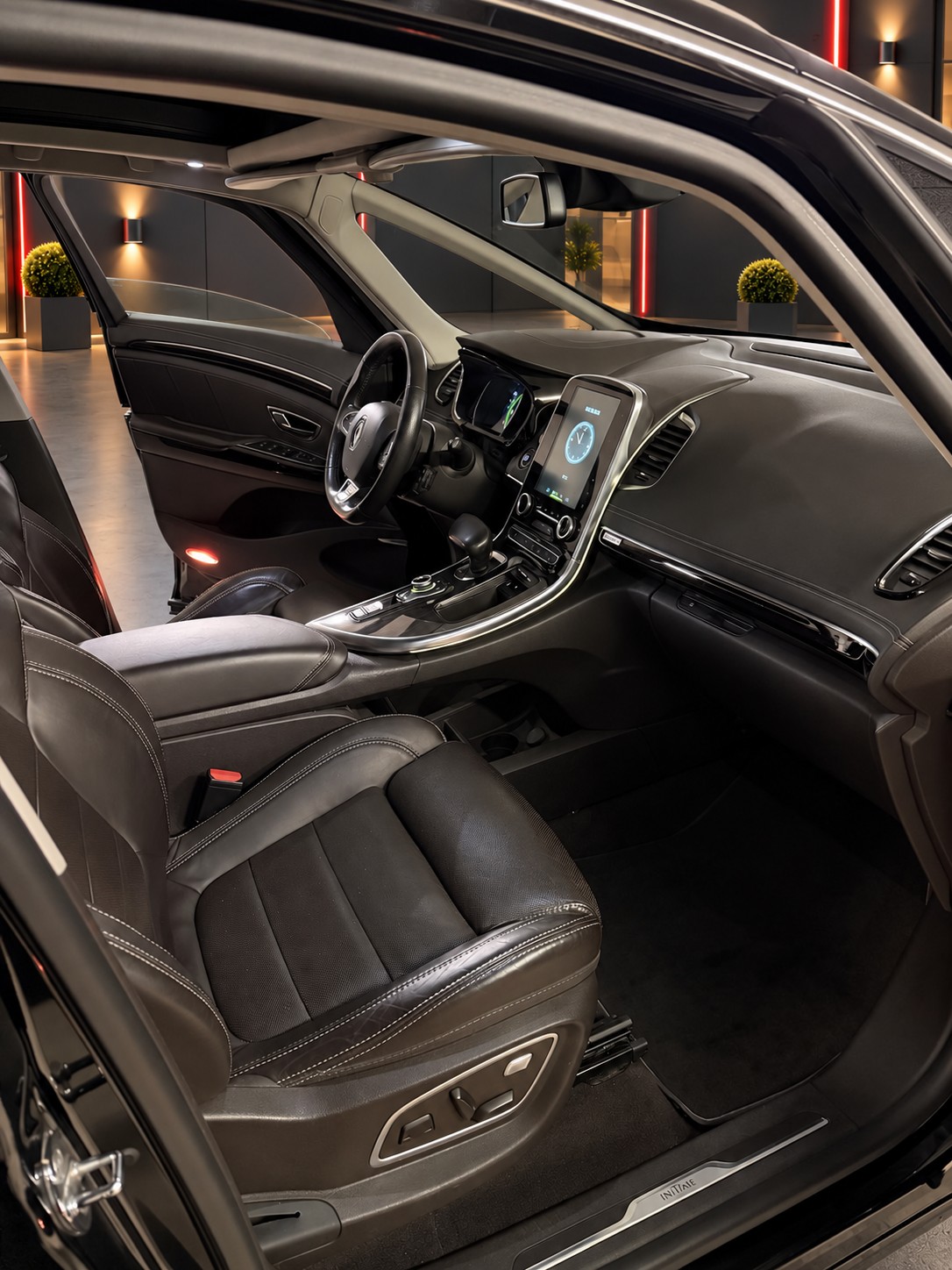 RENAULT Espace 1.6 dCi Intens EDC-image-8