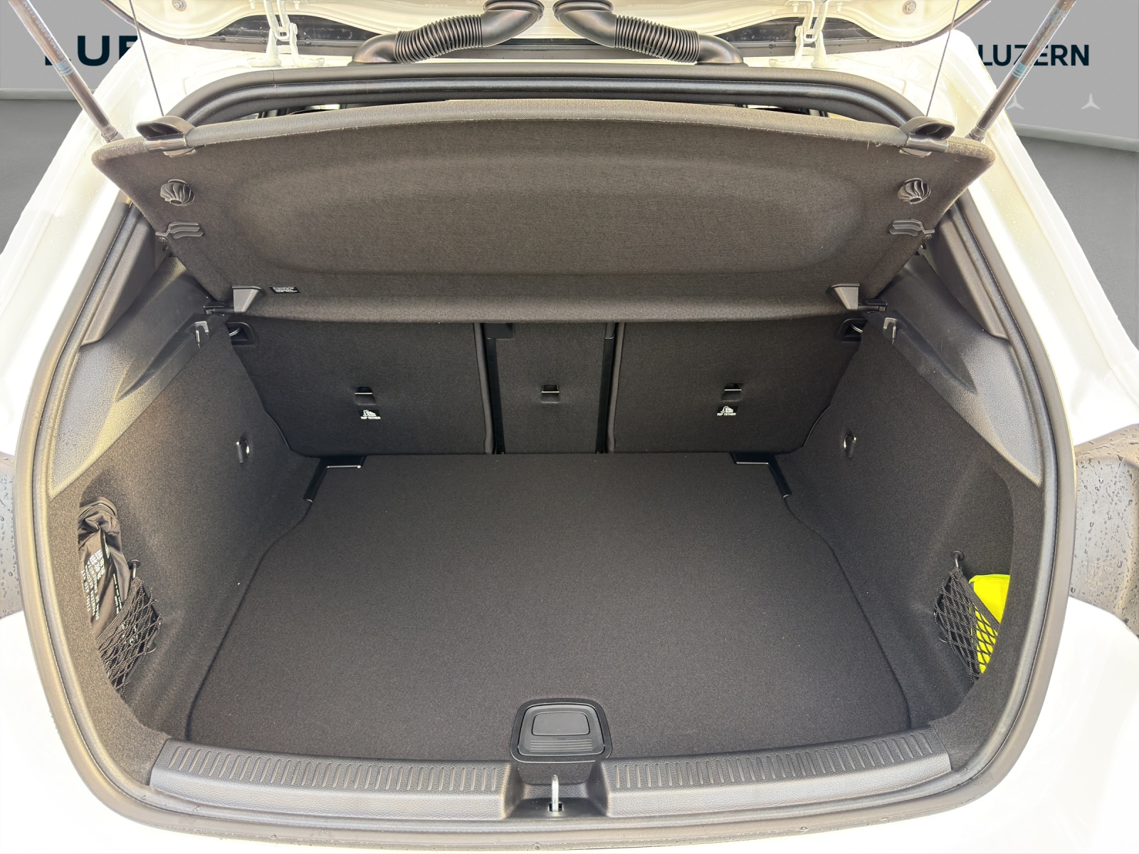 MERCEDES-BENZ A 250 4Matic 8G-DCT-image-14