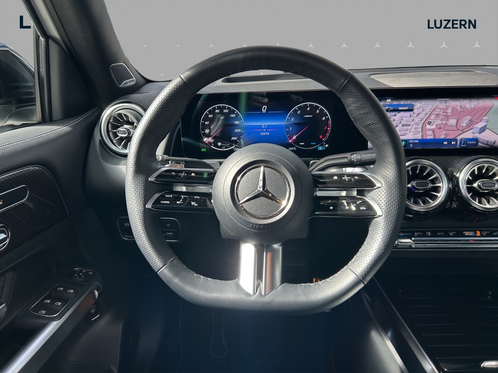 MERCEDES-BENZ GLB 250 4Matic 8G-Tronic-image-9