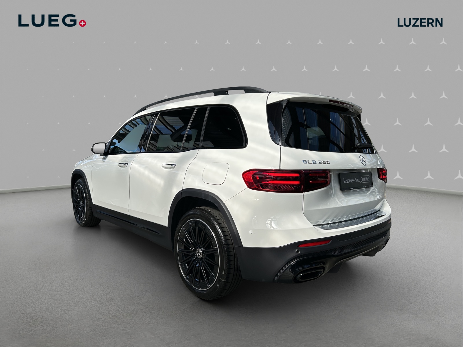 MERCEDES-BENZ GLB 250 4Matic 8G-Tronic-image-2
