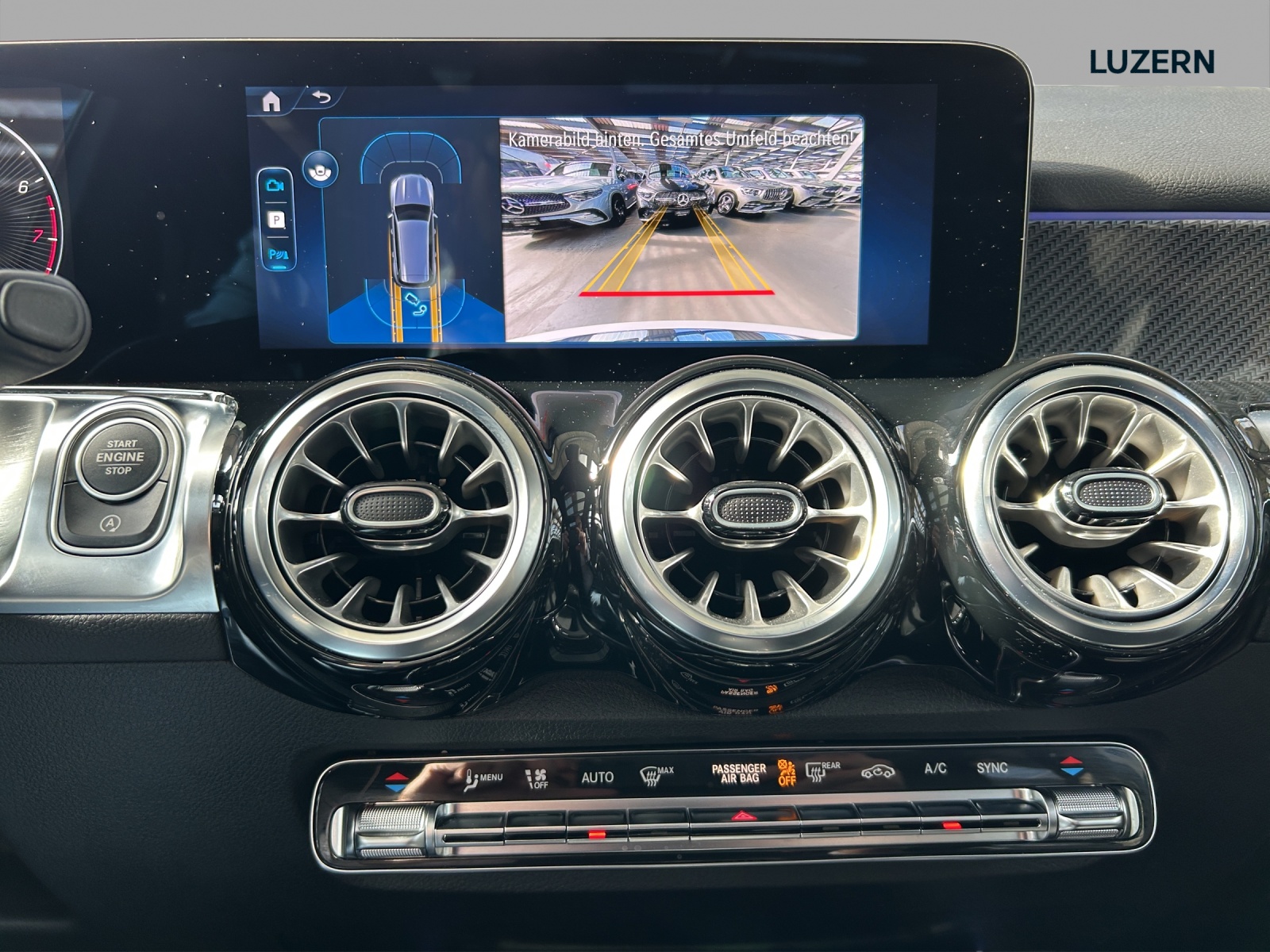 MERCEDES-BENZ GLB 250 4Matic 8G-Tronic-image-11