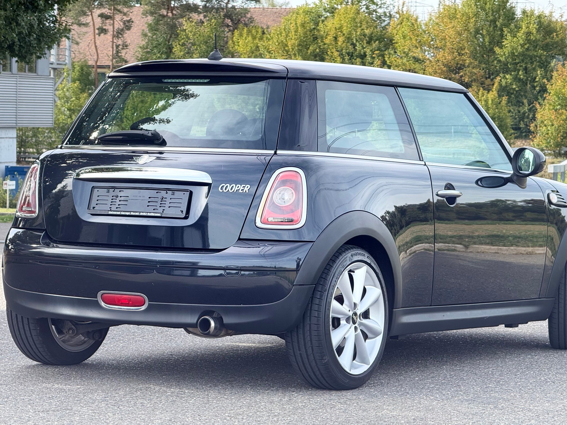 MINI 1.6i Cooper-image-3