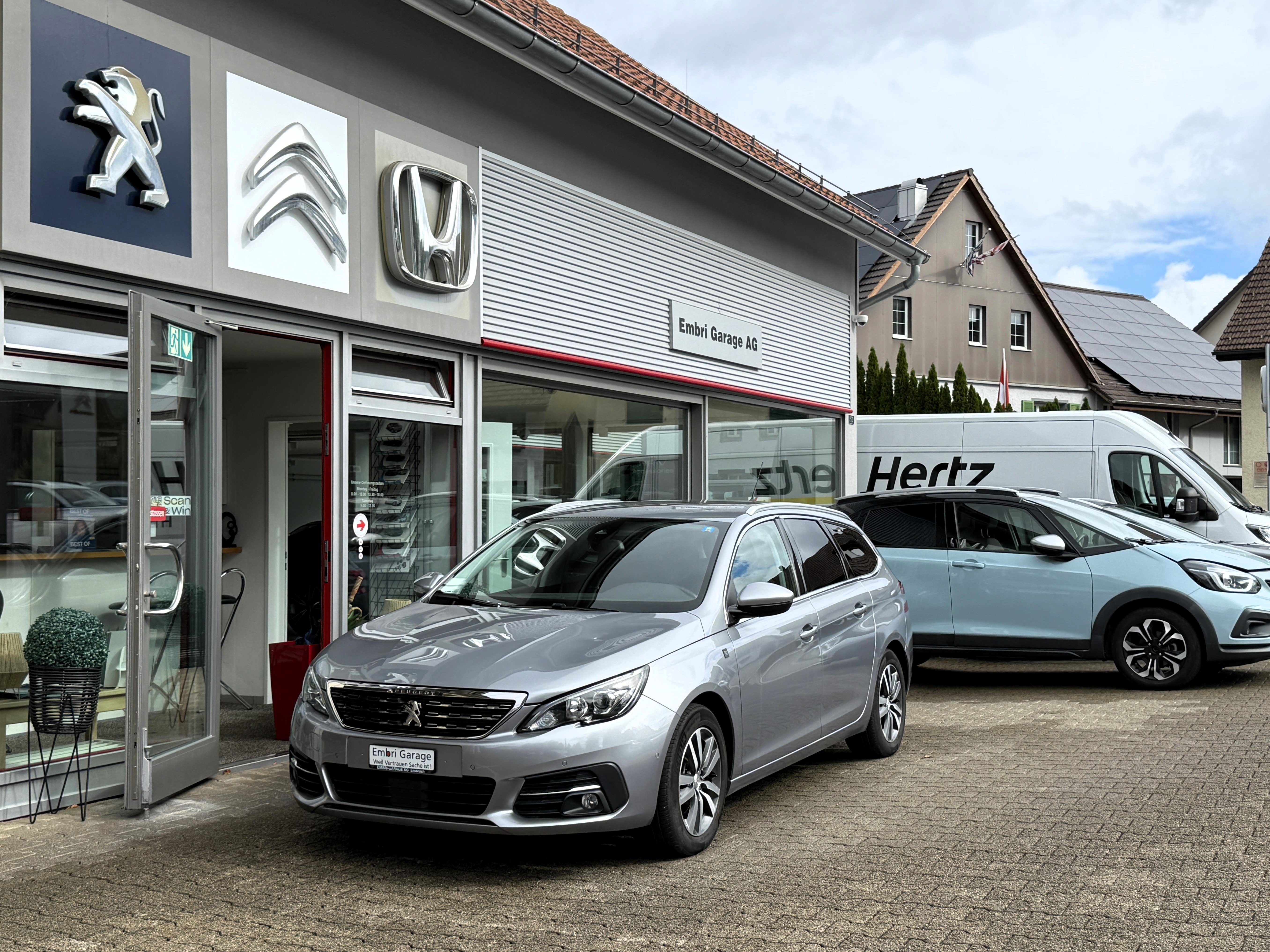 PEUGEOT 308 SW 1.2 Pure Tech Tech Edition EAT8 — slika 1