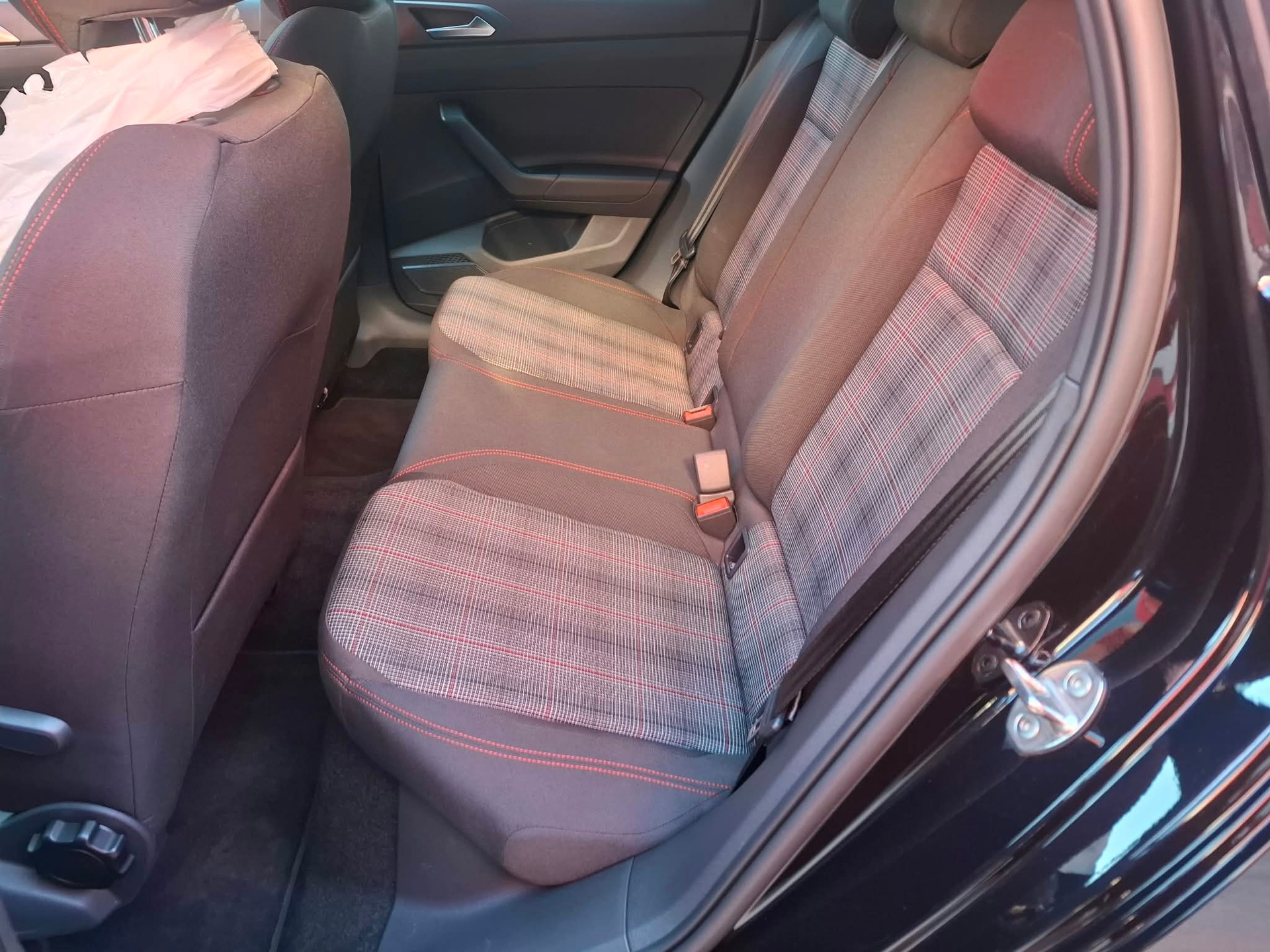 VW Polo 2.0 TSI GTI DSG-image-8