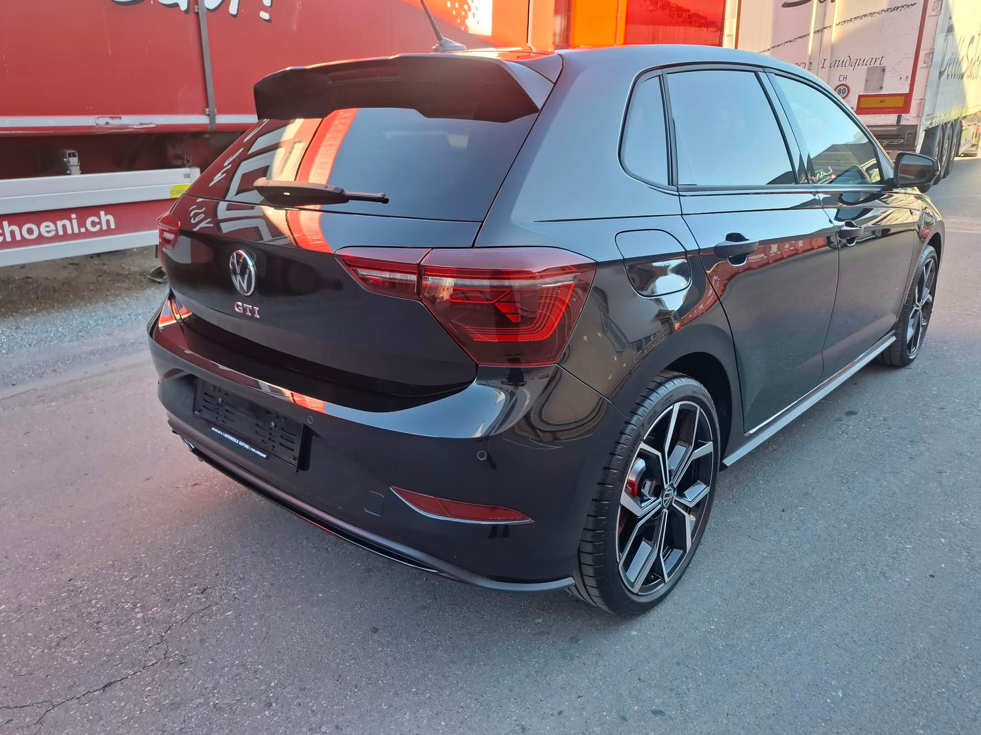 VW Polo 2.0 TSI GTI DSG-image-2