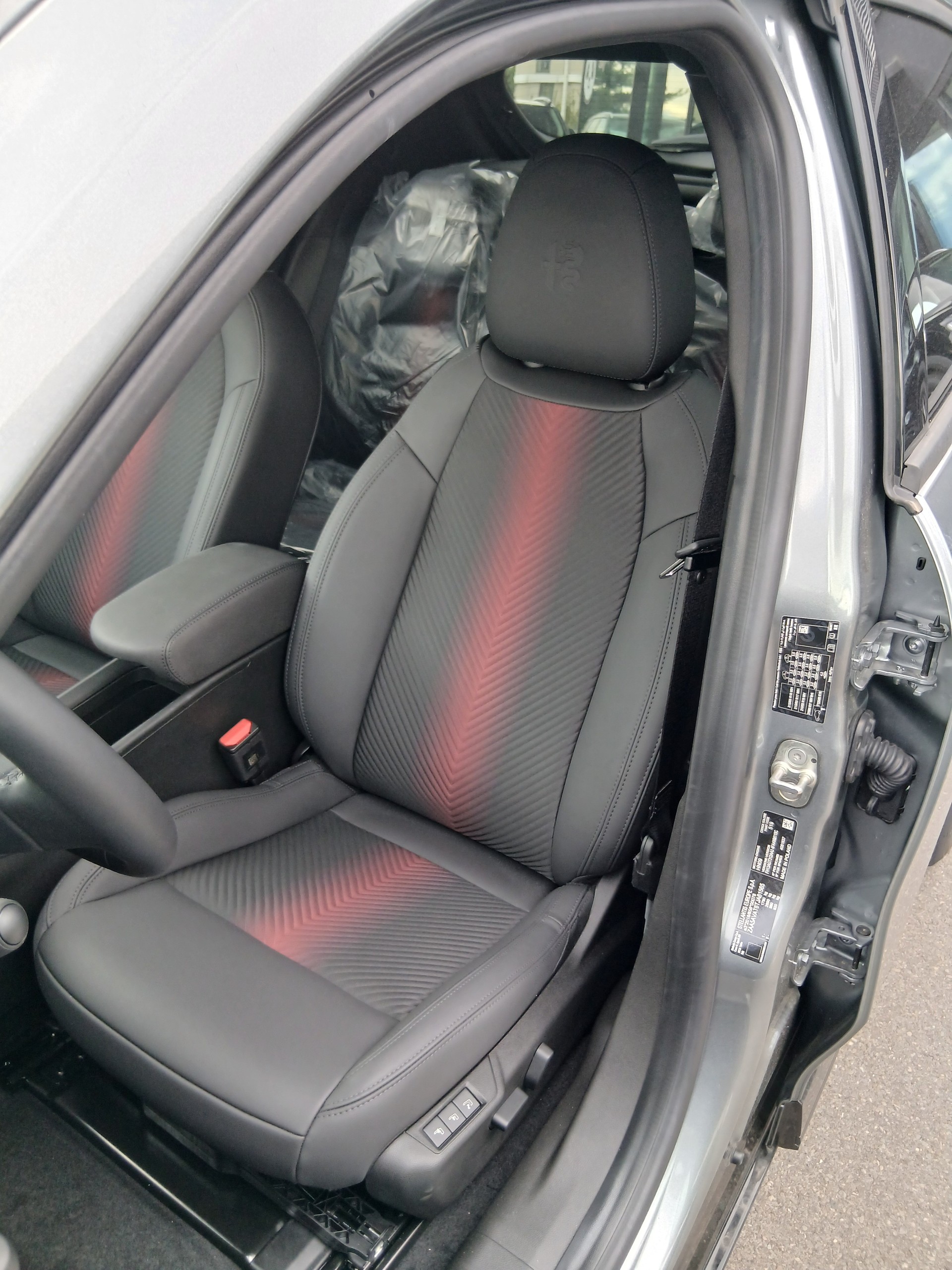 ALFA ROMEO Junior 1.2 48V Hybrid Ti-image-8