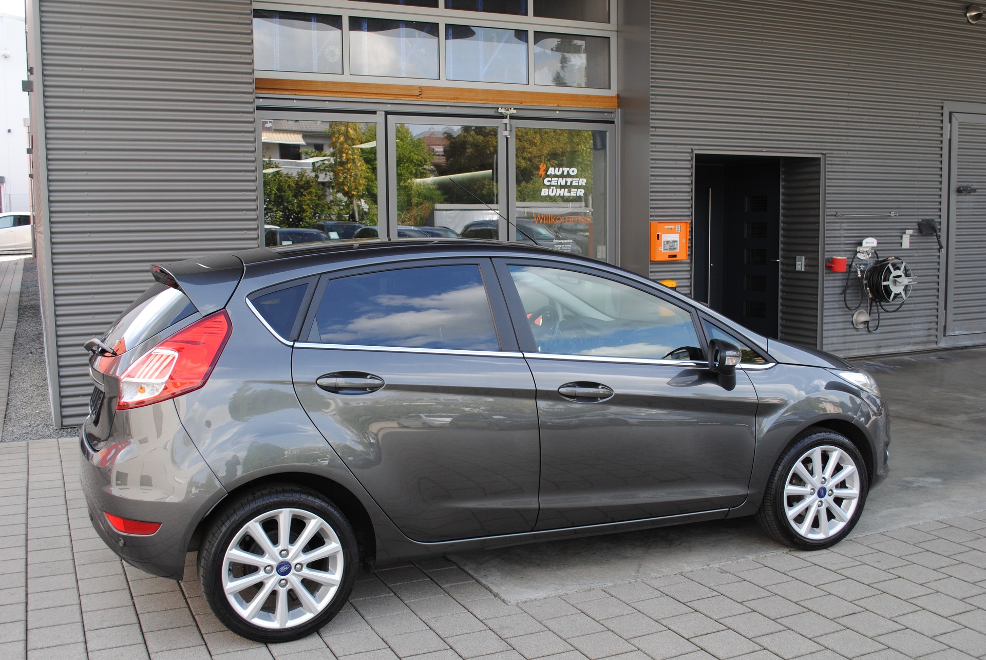 FORD Fiesta 1.0 SCTi Titanium-image-7