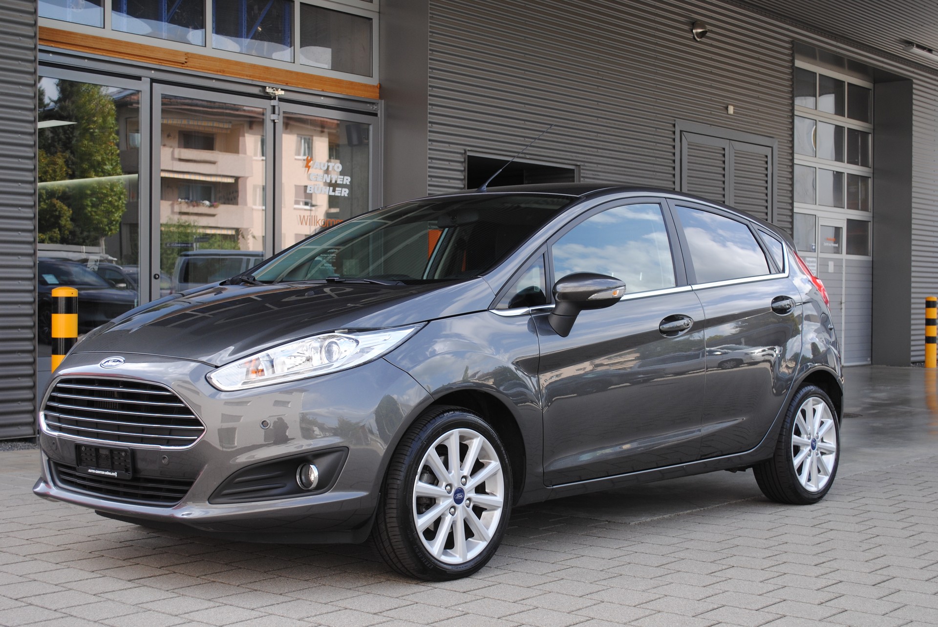 FORD Fiesta 1.0 SCTi Titanium-image-2