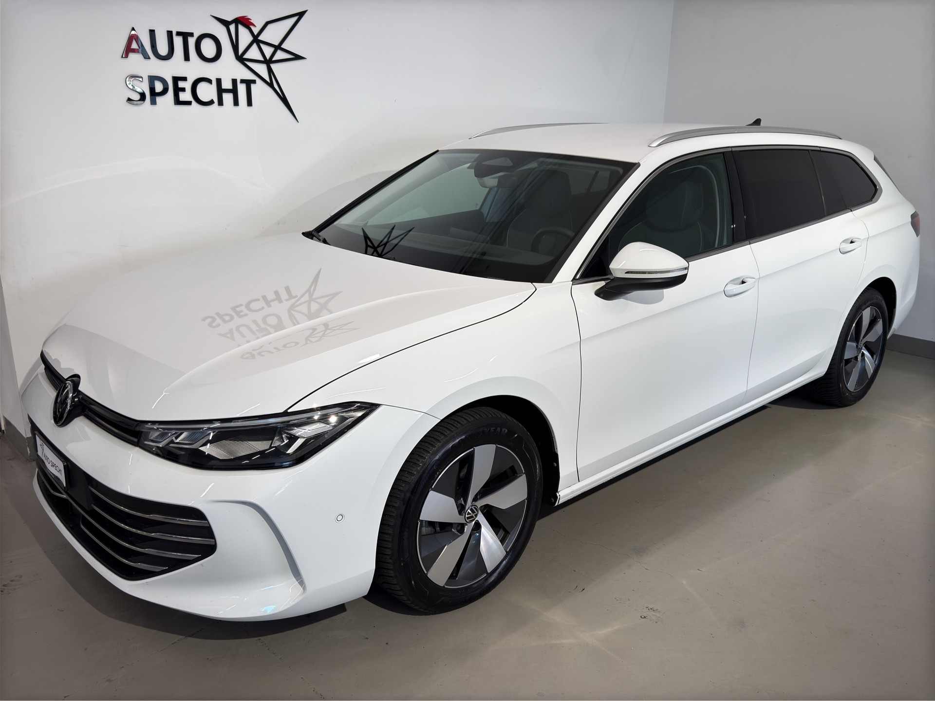 VW Passat Variant 2.0 TDI evo Business DSG-image-1