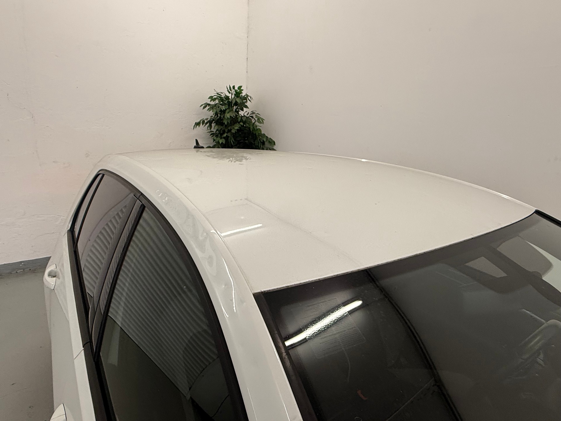 VW Golf 2.0 TSI R 4Motion DSG-image-8