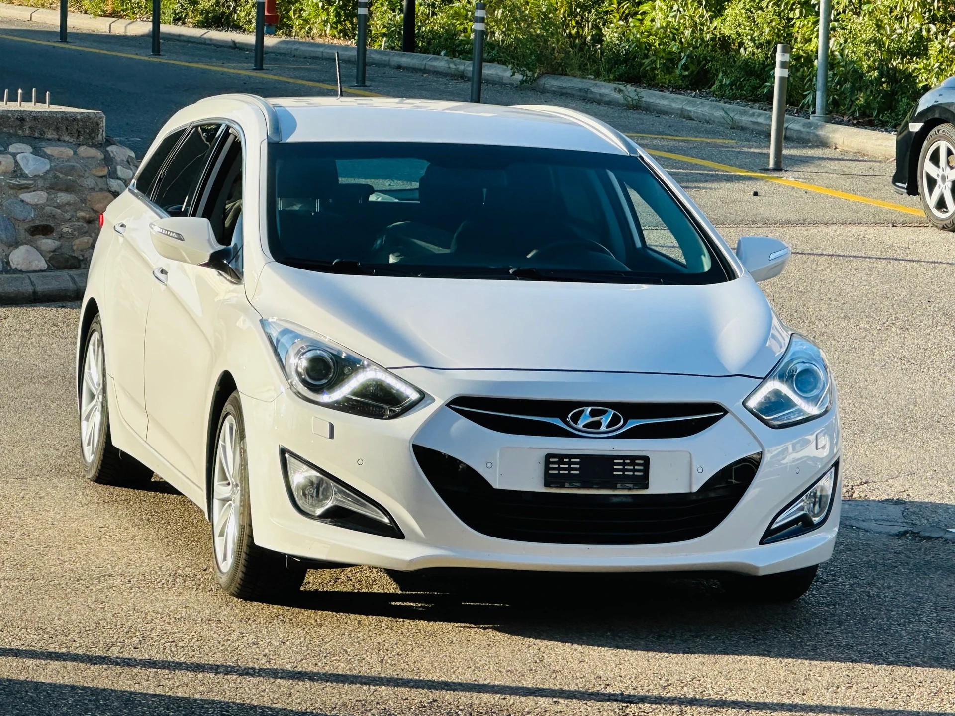 HYUNDAI i40 Wagon 1.7 CRDI Premium Automatic-image-5