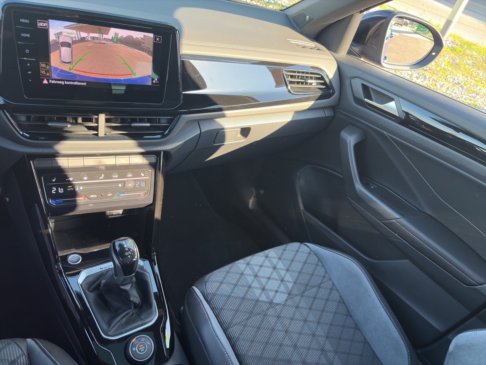VW T-Roc 2.0 TSI R-Line DSG 4motion-image-10