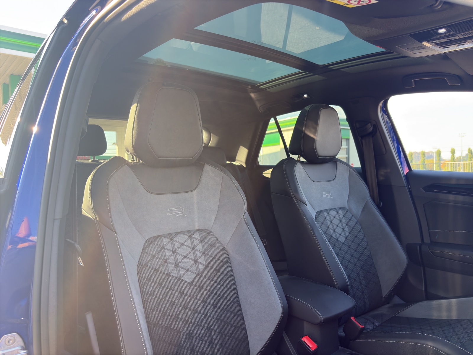 VW T-Roc 2.0 TSI R-Line DSG 4motion-image-6