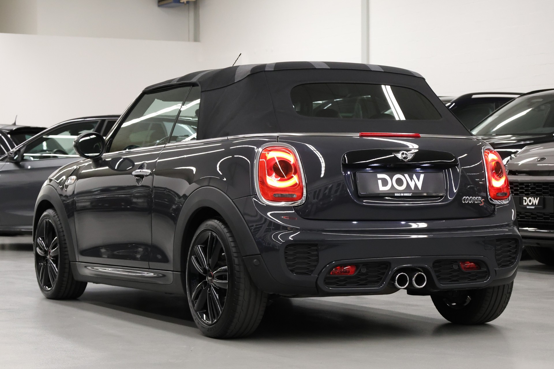 MINI Cabrio F57 2.0i Cooper S SAG-image-7