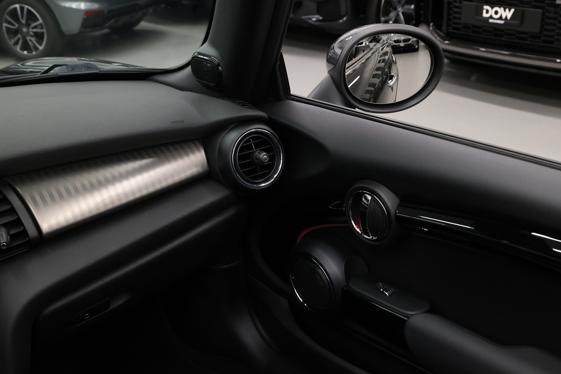 MINI Cabrio F57 2.0i Cooper S SAG-image-25