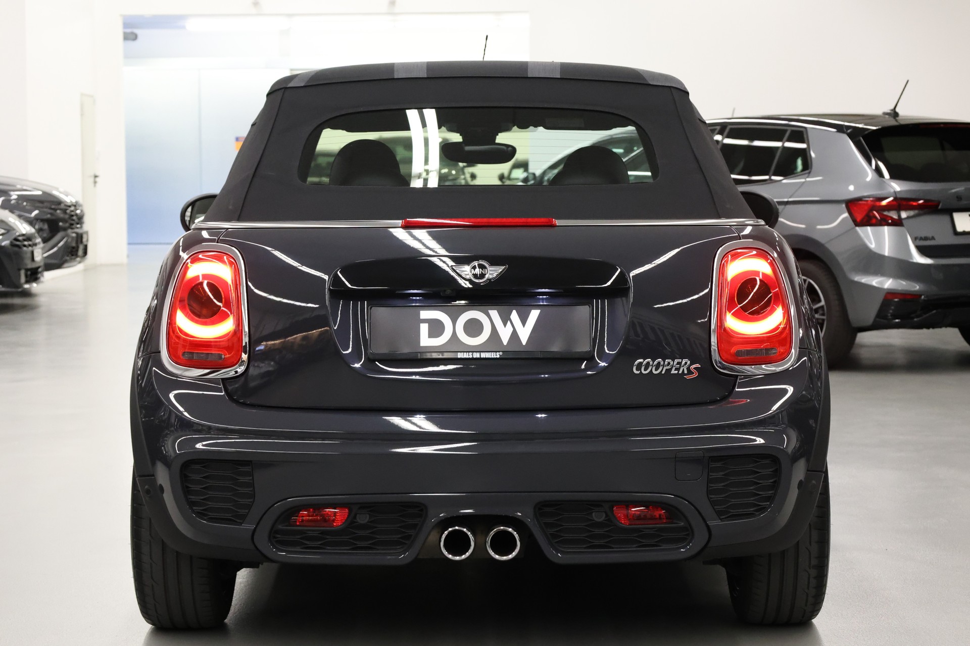 MINI Cabrio F57 2.0i Cooper S SAG-image-8