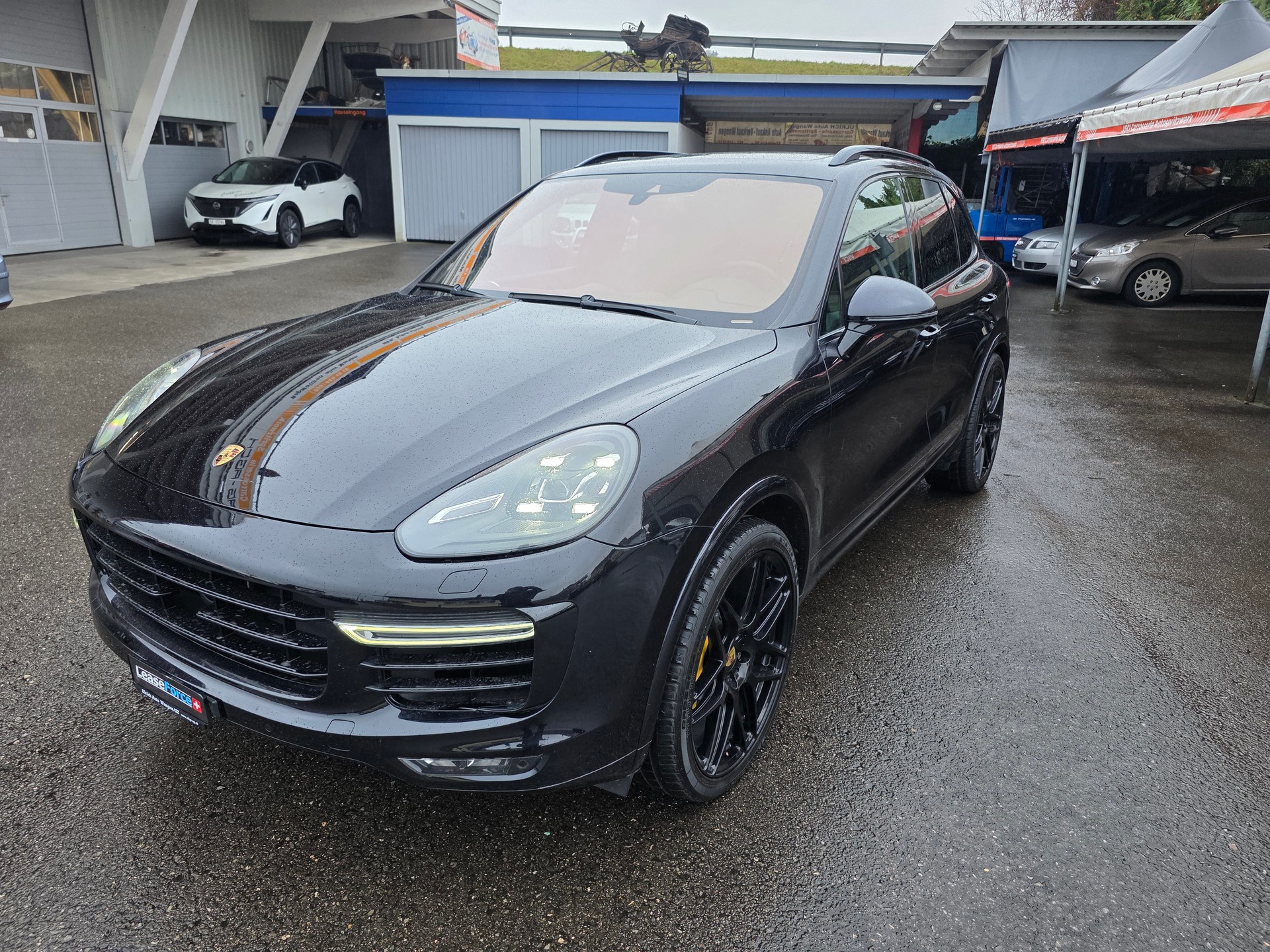 PORSCHE Cayenne Turbo S-image-4
