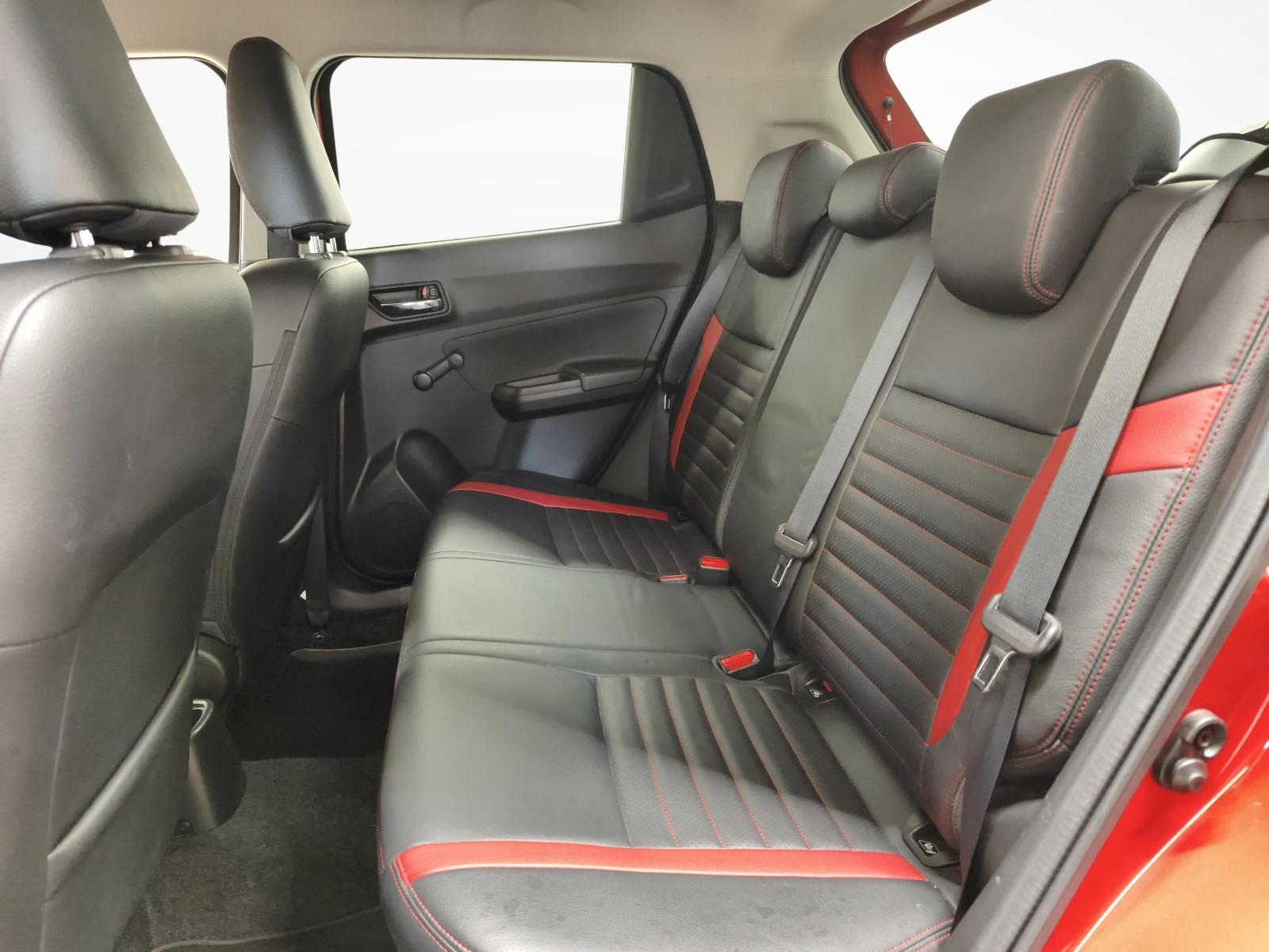 SUZUKI Swift 1.2 Piz Sulai Hybrid 4x4 - Ruote invernali incluse-image-10