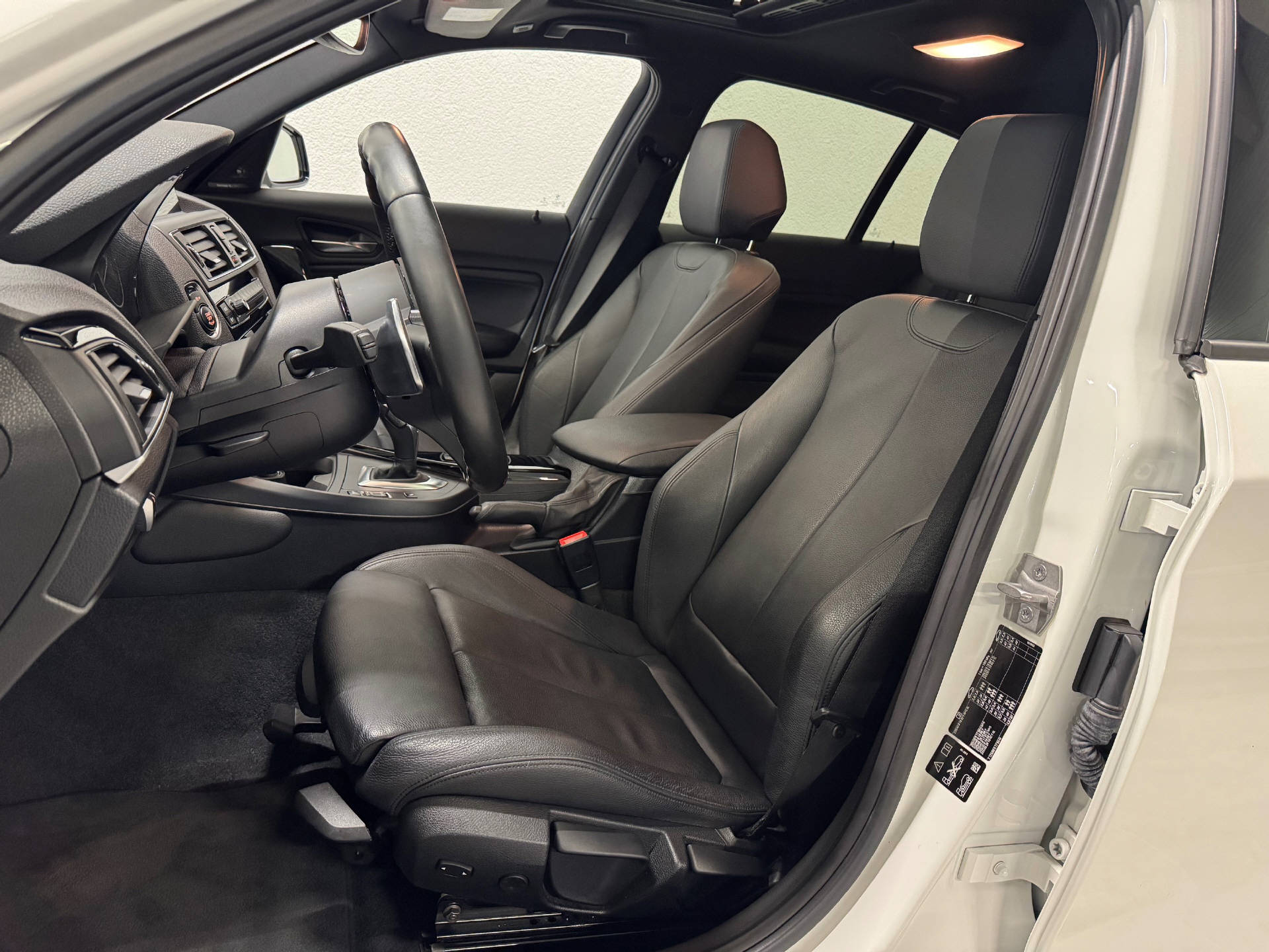 BMW M135i xDrive-image-3