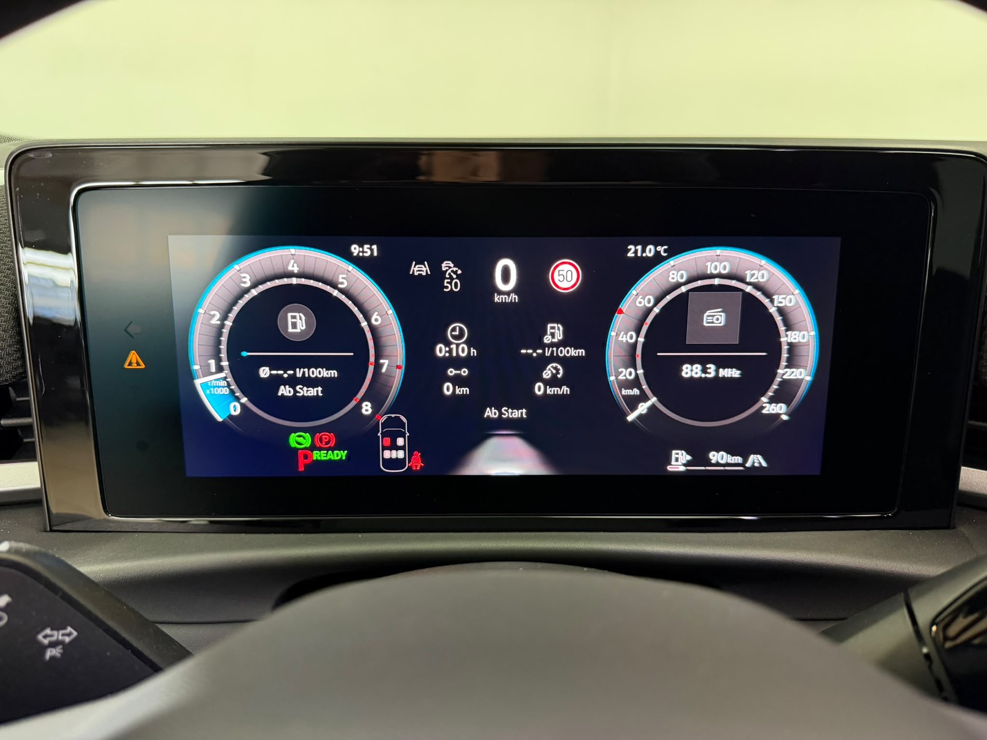 VW T-Roc 1.5 eTSI mHEV R-Line DSG-image-10