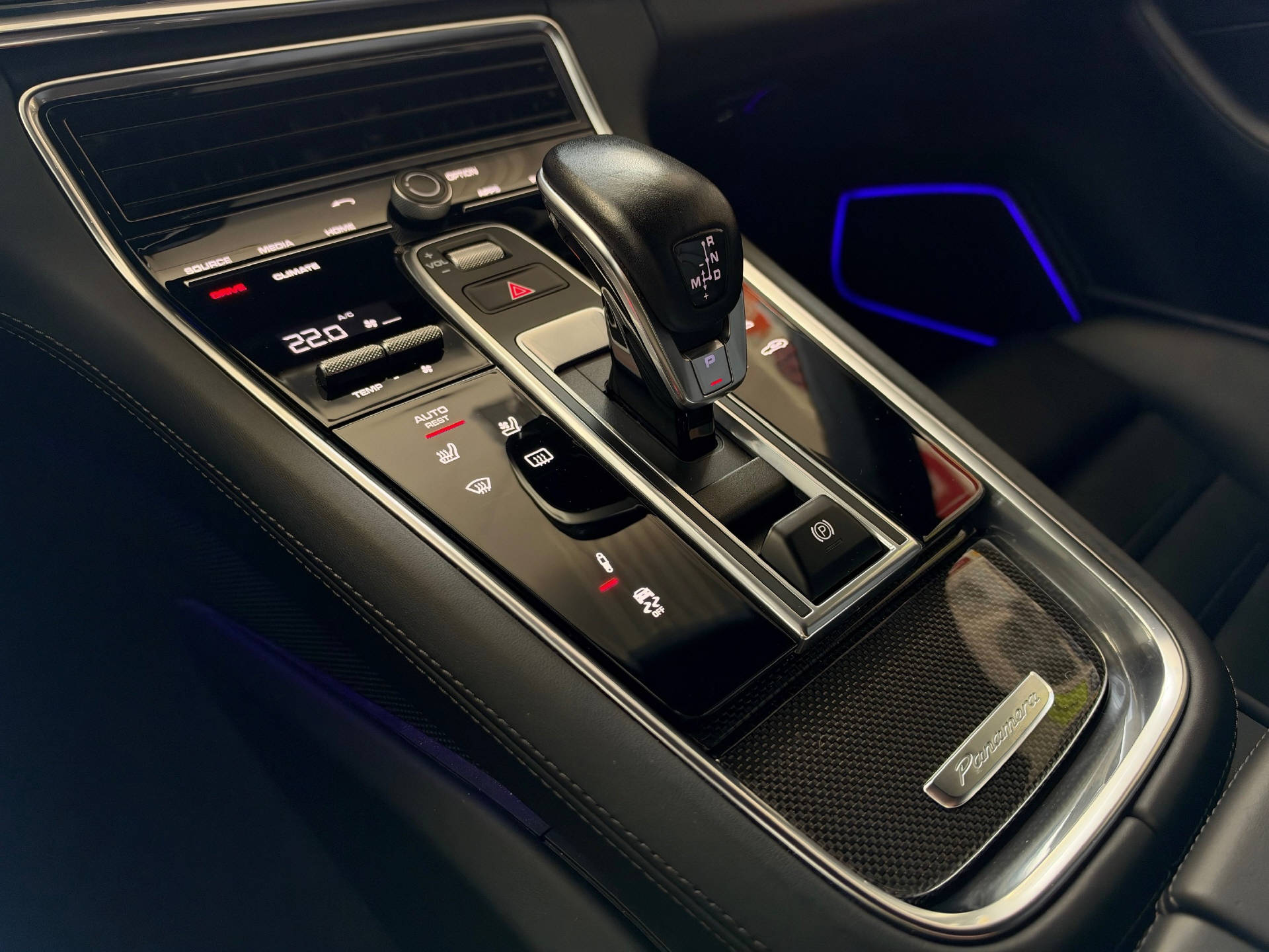 PORSCHE Panamera 4.0 V8 Turbo-image-20