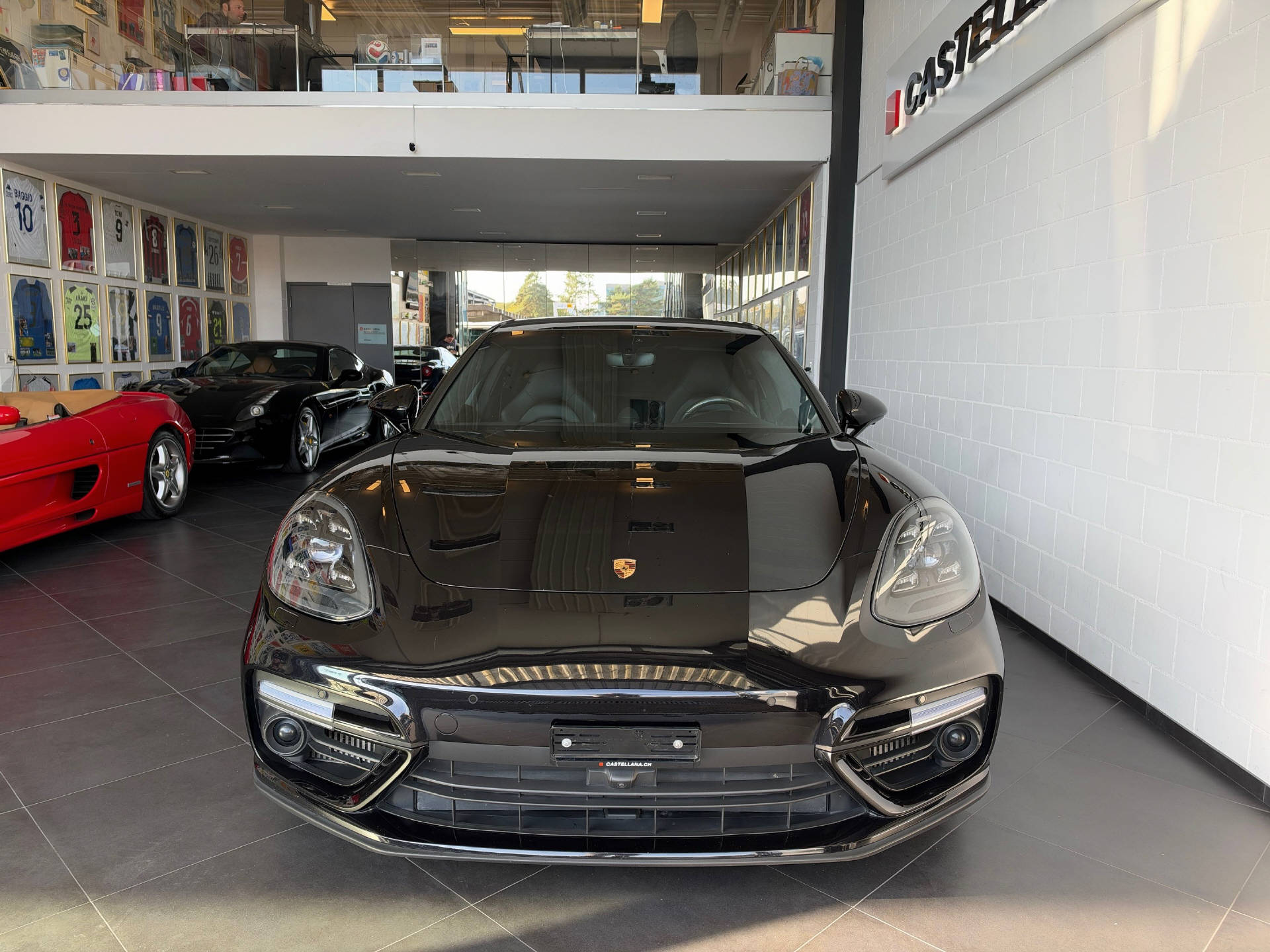 PORSCHE Panamera 4.0 V8 Turbo-image-2