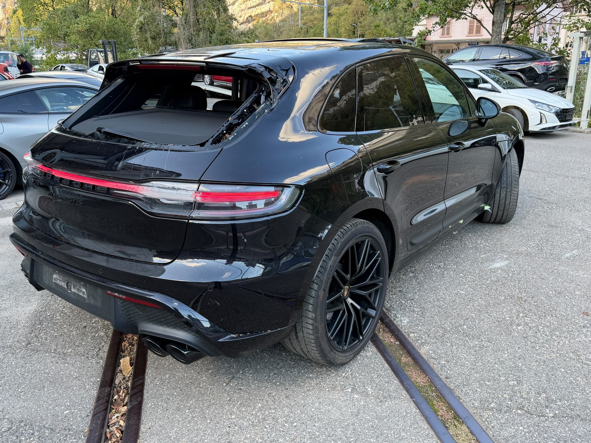 PORSCHE Macan GTS PDK-image-4