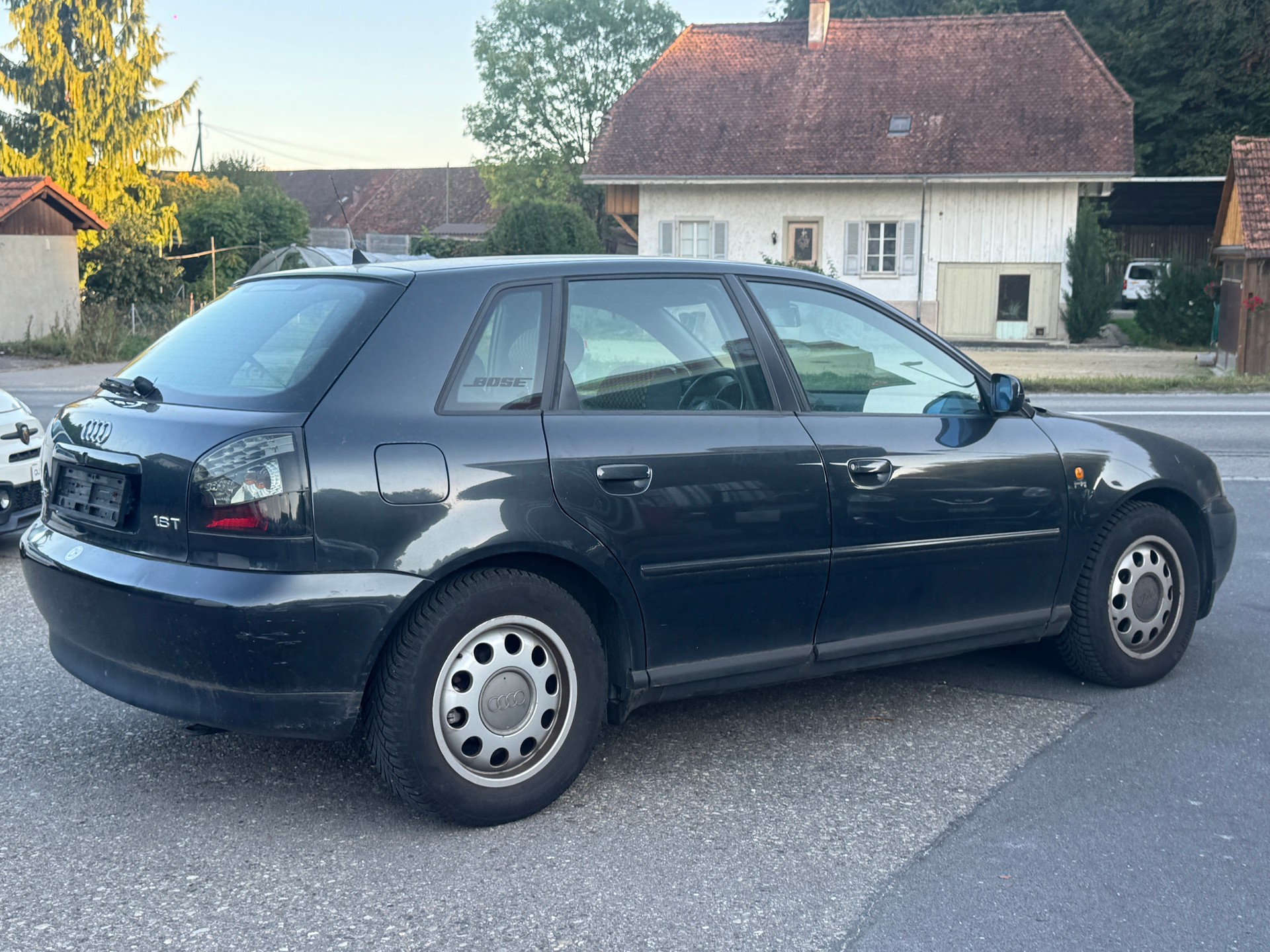 AUDI A3 1.8 T Attraction-image-2